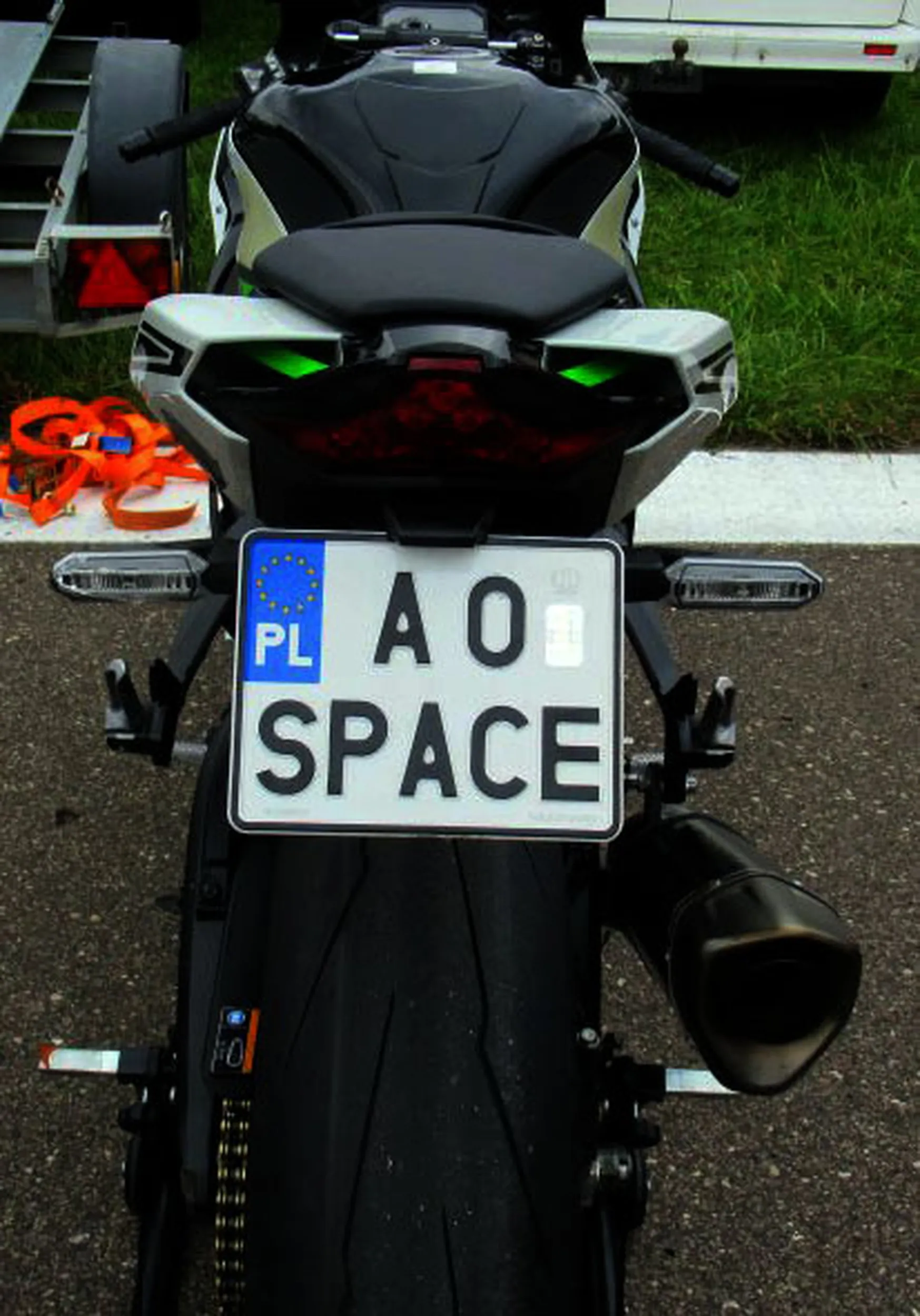 Fajny numer, blacha A0 SPACE