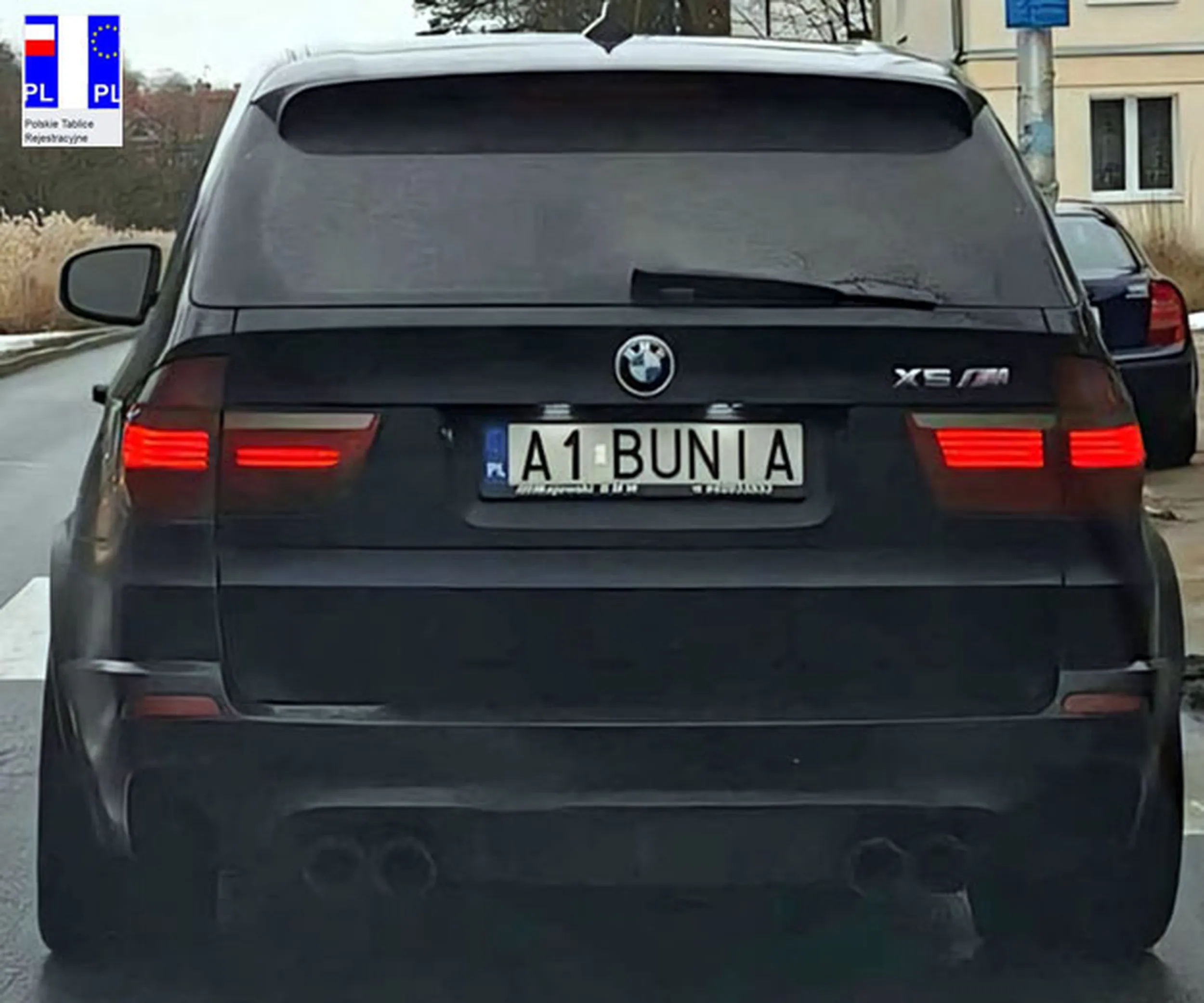 Fajny numer, blacha A1 BUNIA