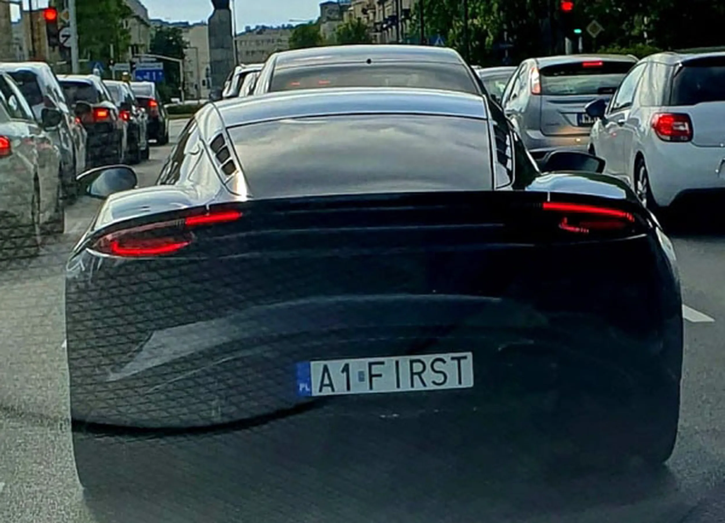 Fajny numer, blacha A1 FIRST