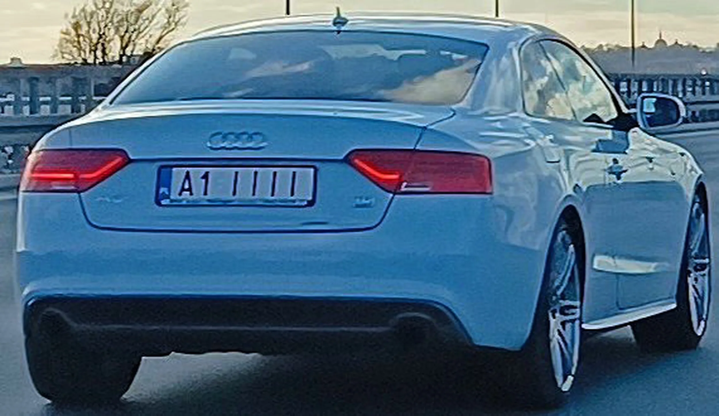 Fajny numer, blacha A1 IIII