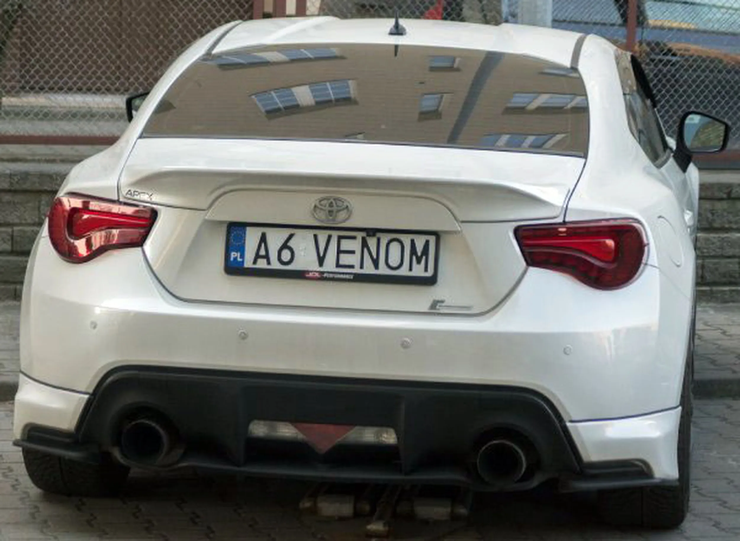 Fajny numer, blacha A6 VENOM