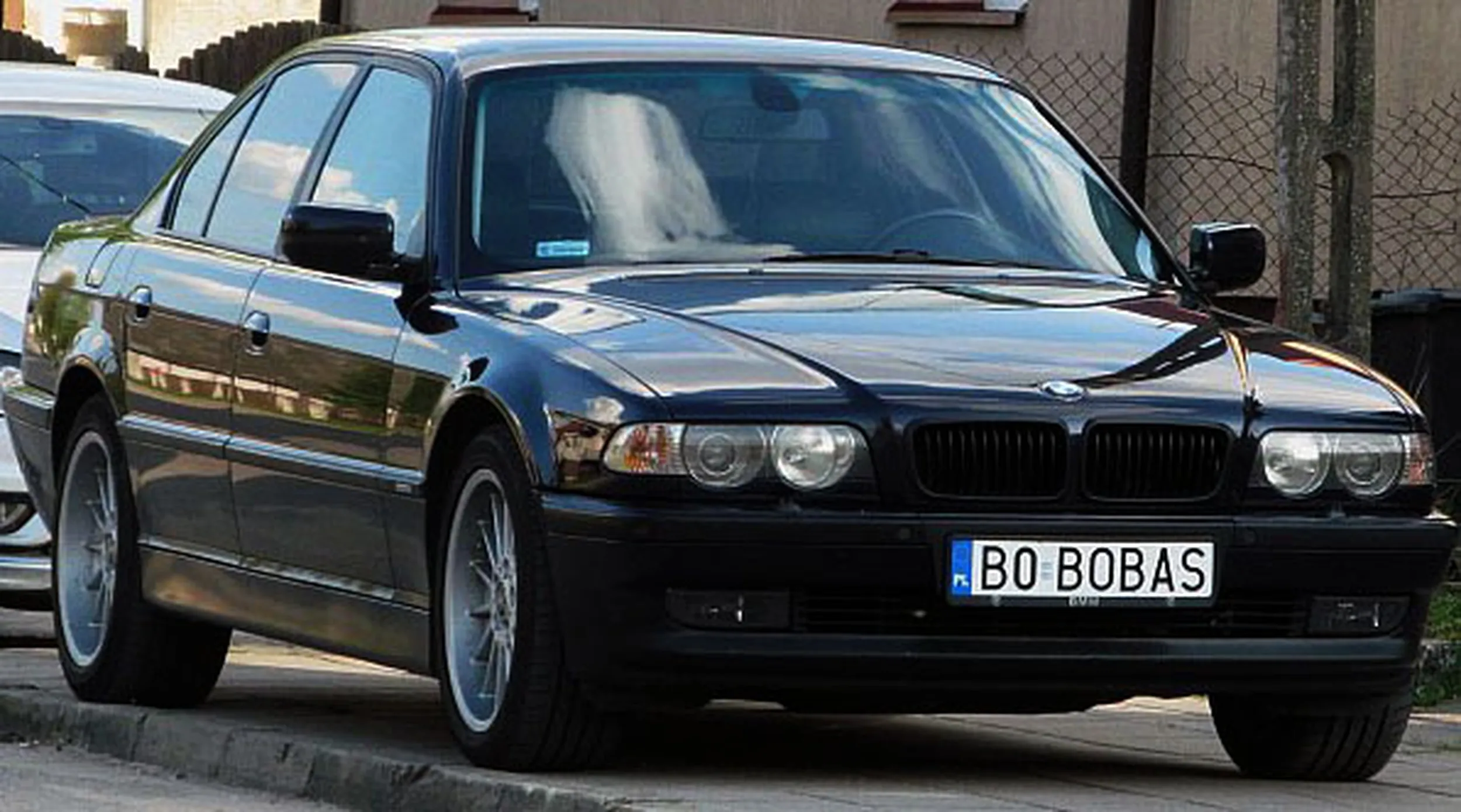 Fajny numer, blacha B0 BOBAS