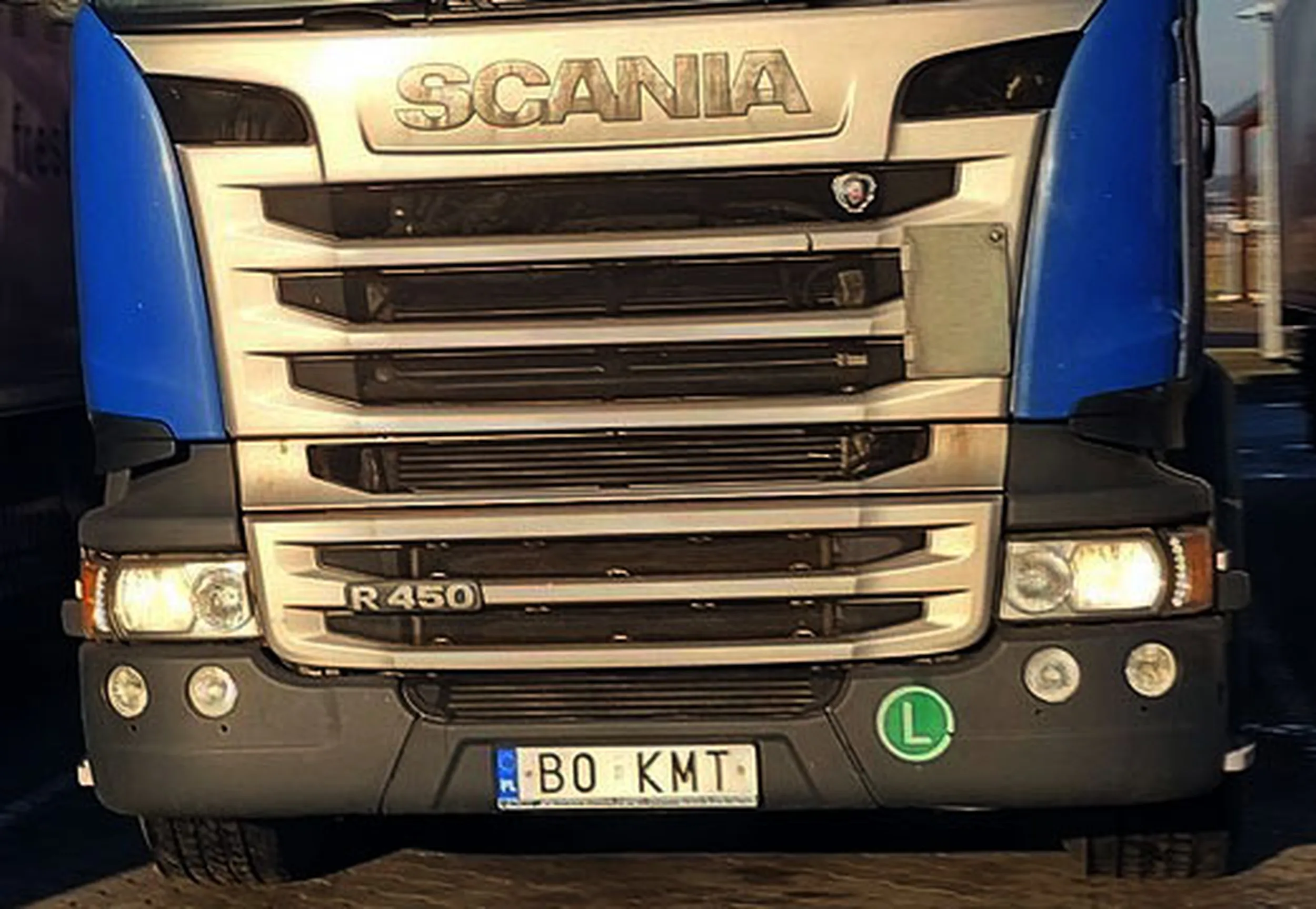 Fajny numer, blacha B0 KMT