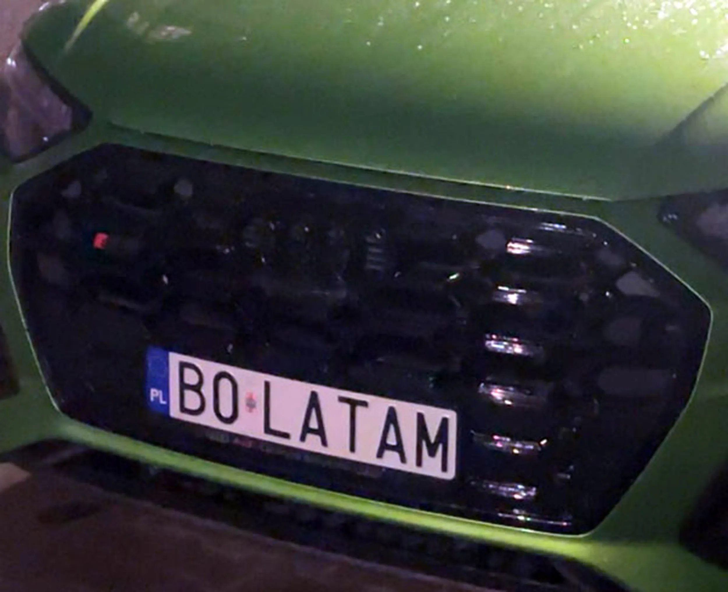 Fajny numer, blacha B0 LATAM