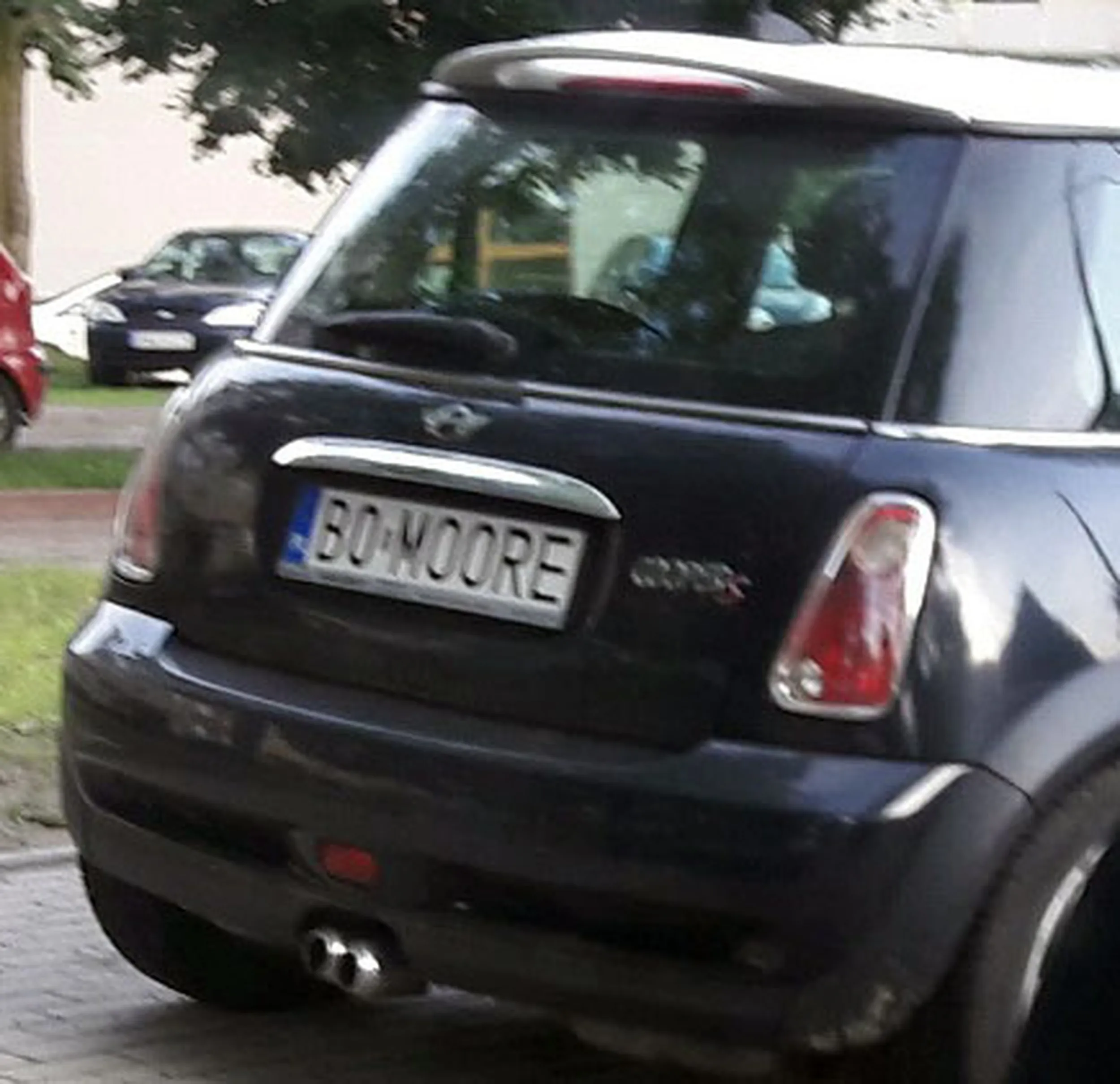 Fajny numer, blacha B0 MOORE