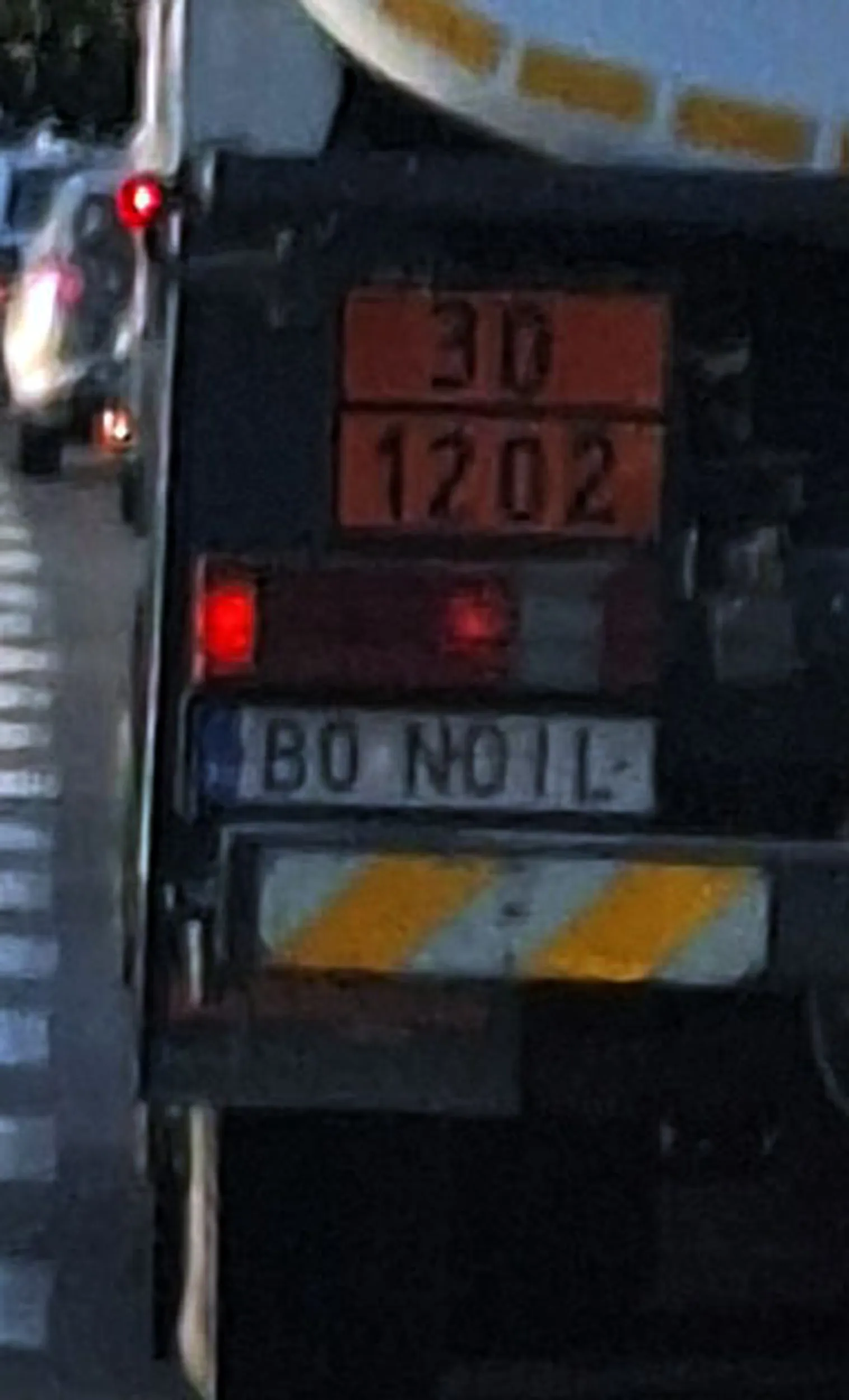 Fajny numer, blacha B0 NOIL