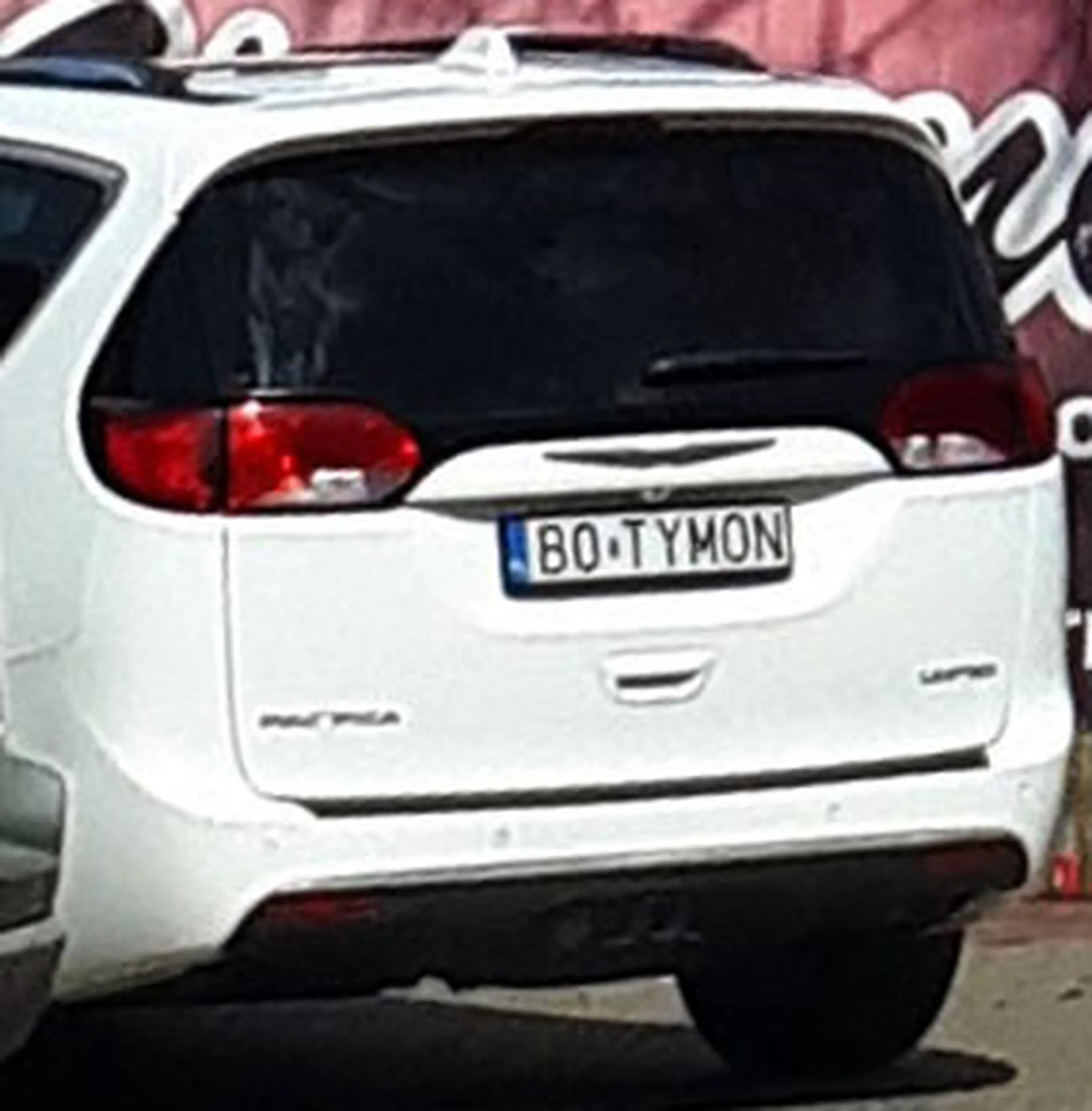 Fajny numer, blacha B0 TYMON