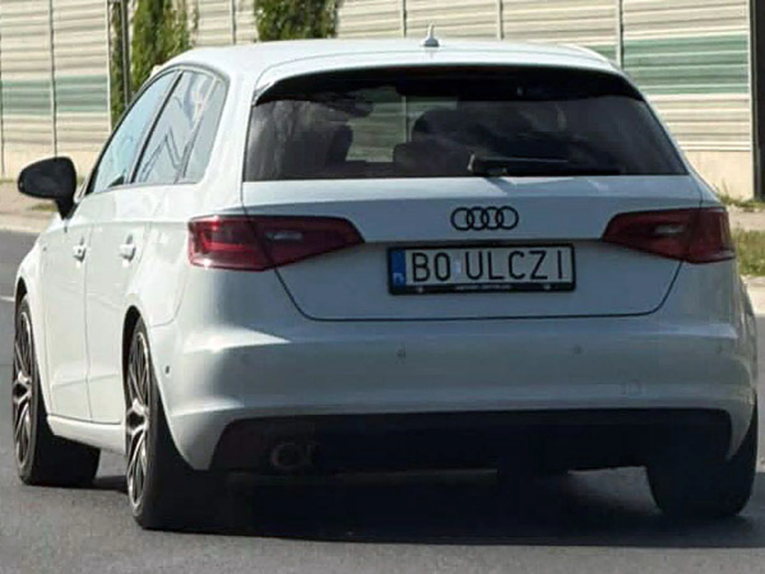 Fajny numer, blacha B0 ULCZI