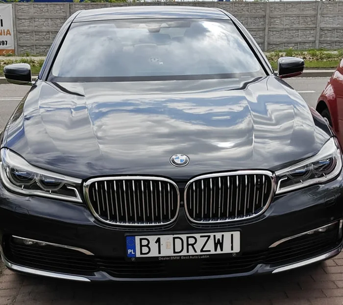 Fajny numer, blacha B1 DRZWI