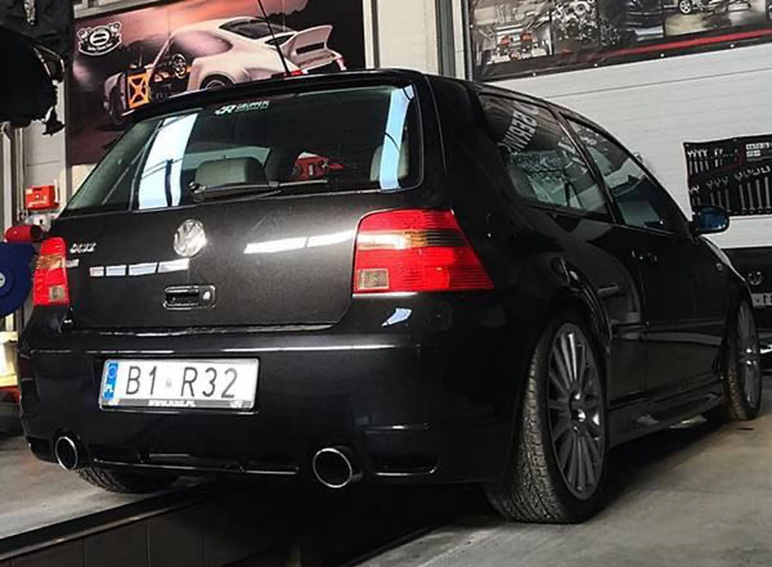Fajny numer, blacha B1 R32