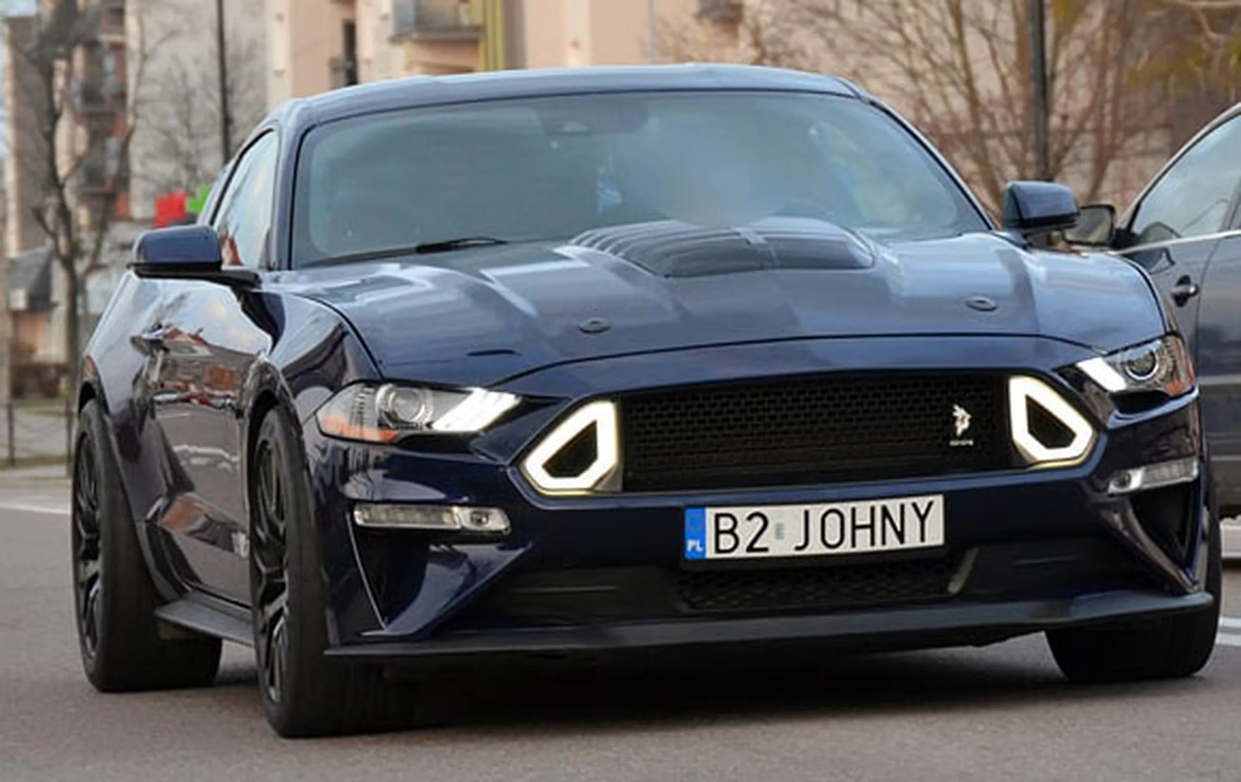 Fajny numer, blacha B2 JOHNY