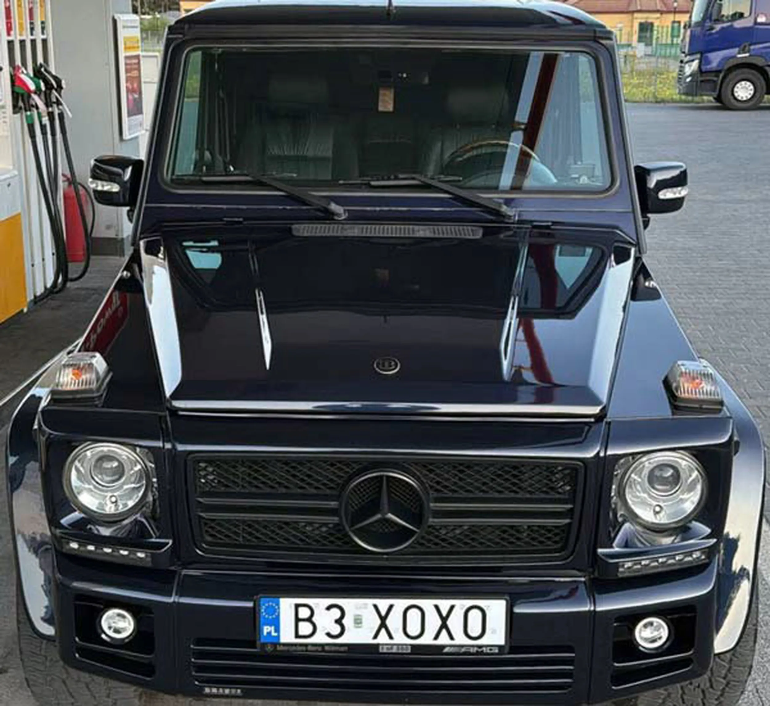 Fajny numer, blacha B3 XOXO