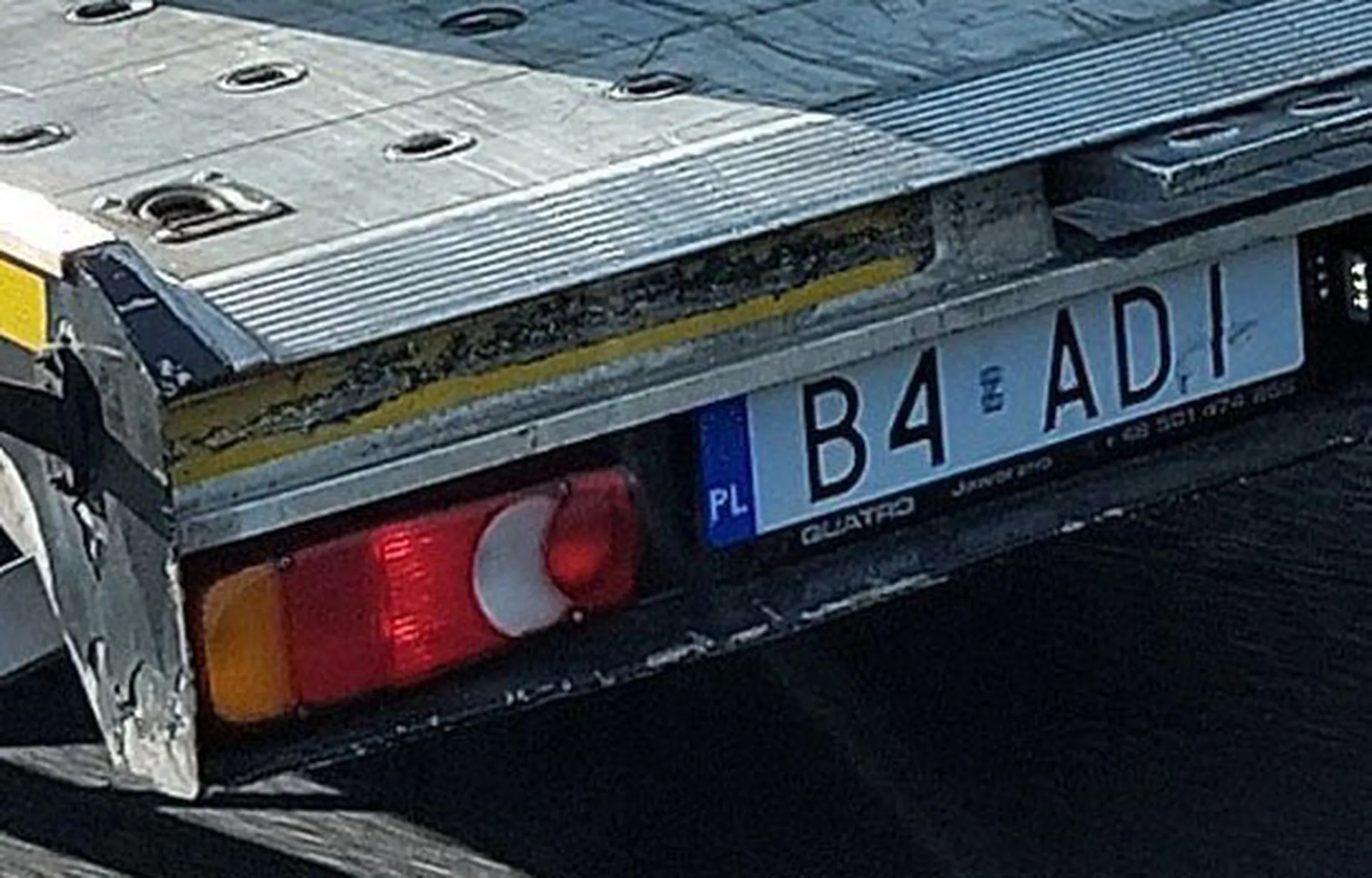 Fajny numer, blacha B4 ADI