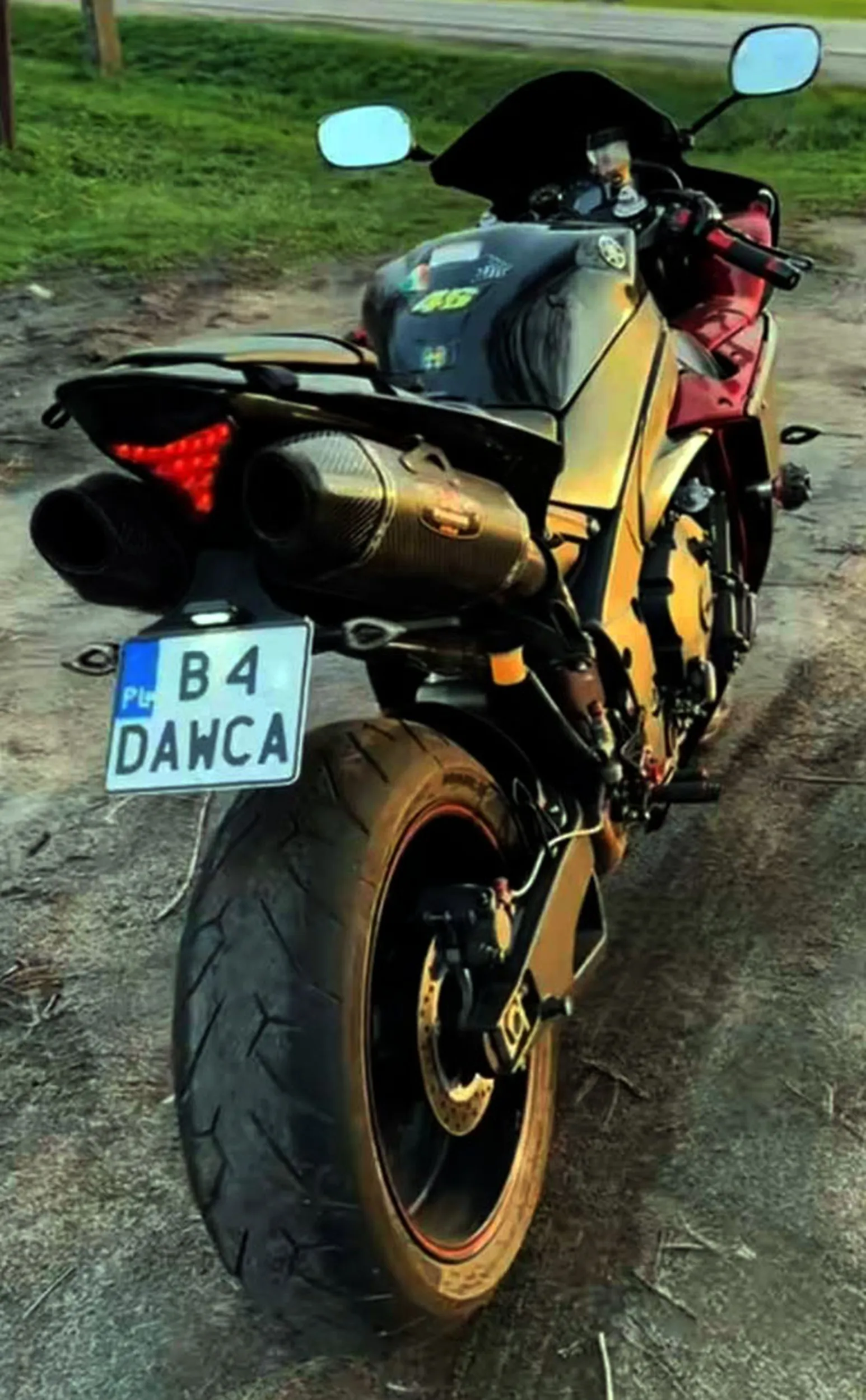Fajny numer, blacha B4 DAWCA