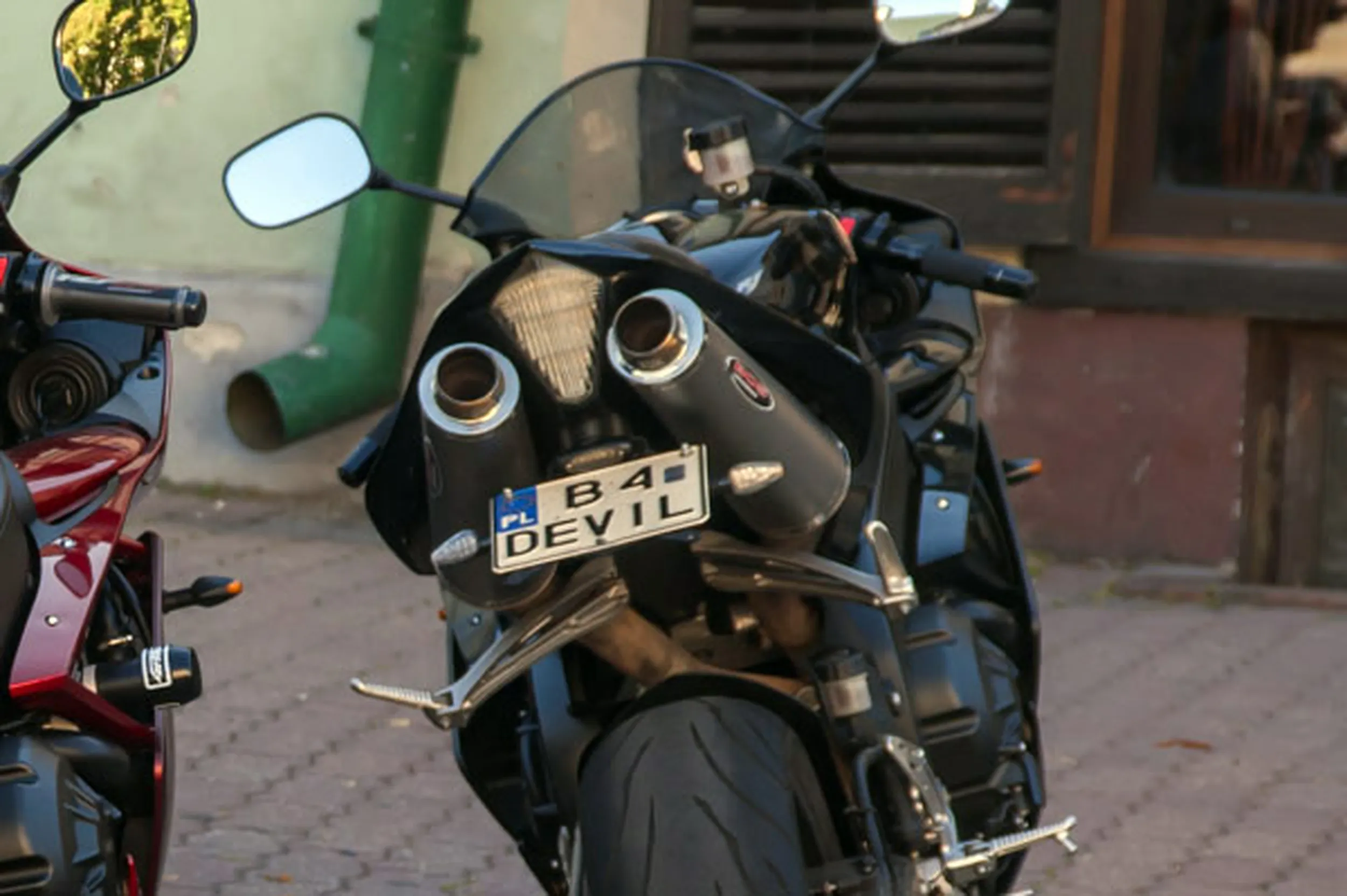 Fajny numer, blacha B4 DEVIL