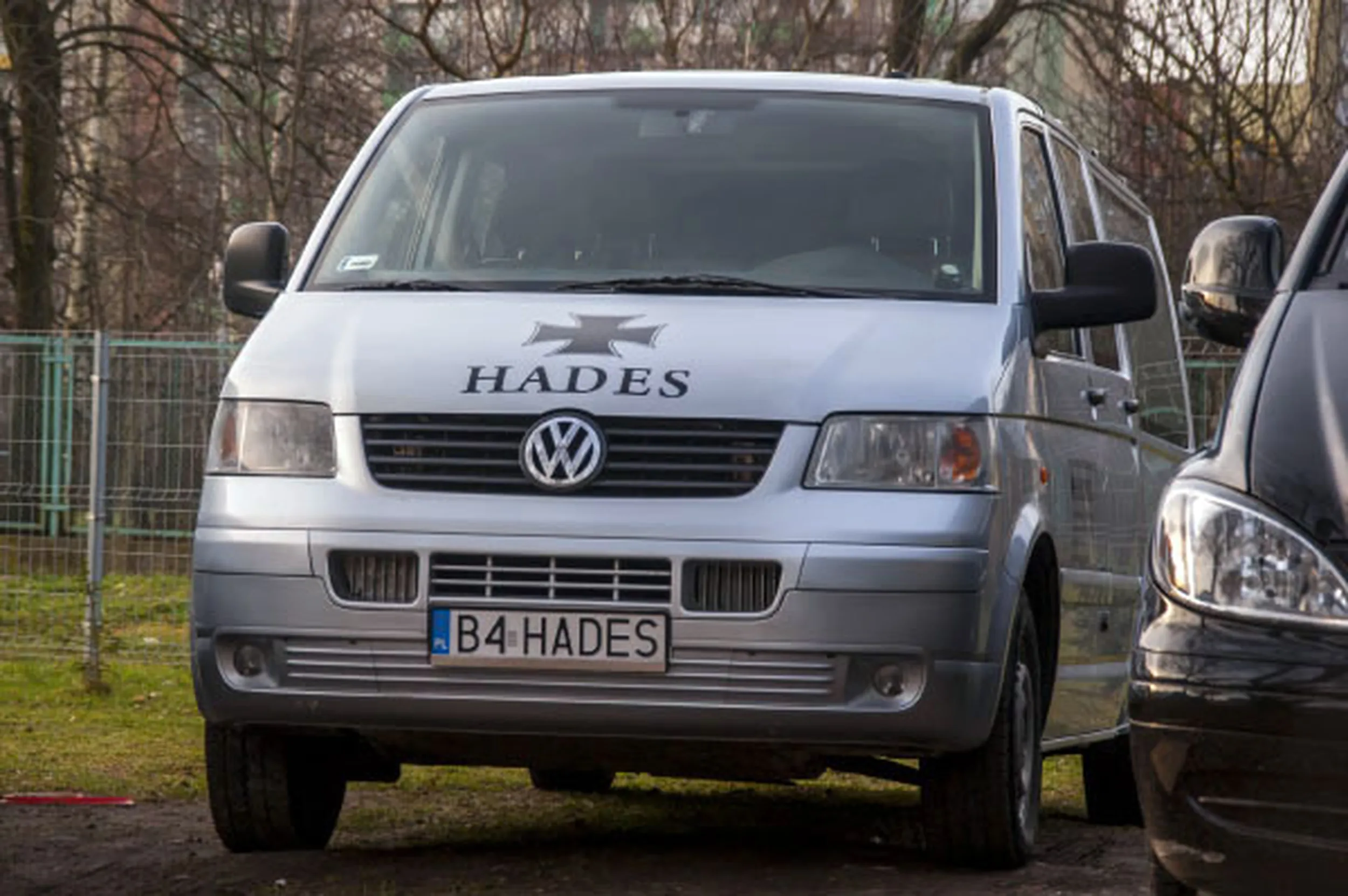 Fajny numer, blacha B4 HADES