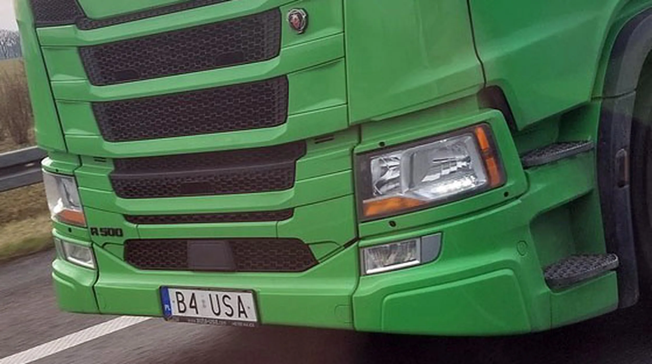 Fajny numer, blacha B4 USA