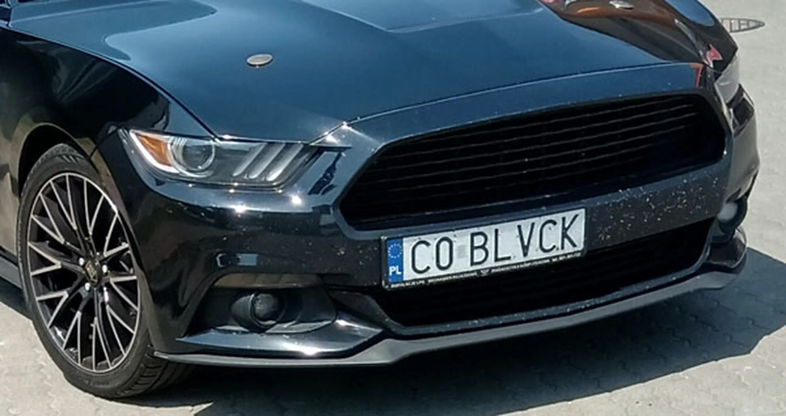 Fajny numer, blacha C0 BLVCK