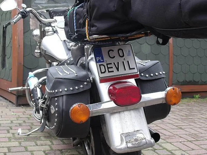 Fajny numer, blacha C0 DEVIL