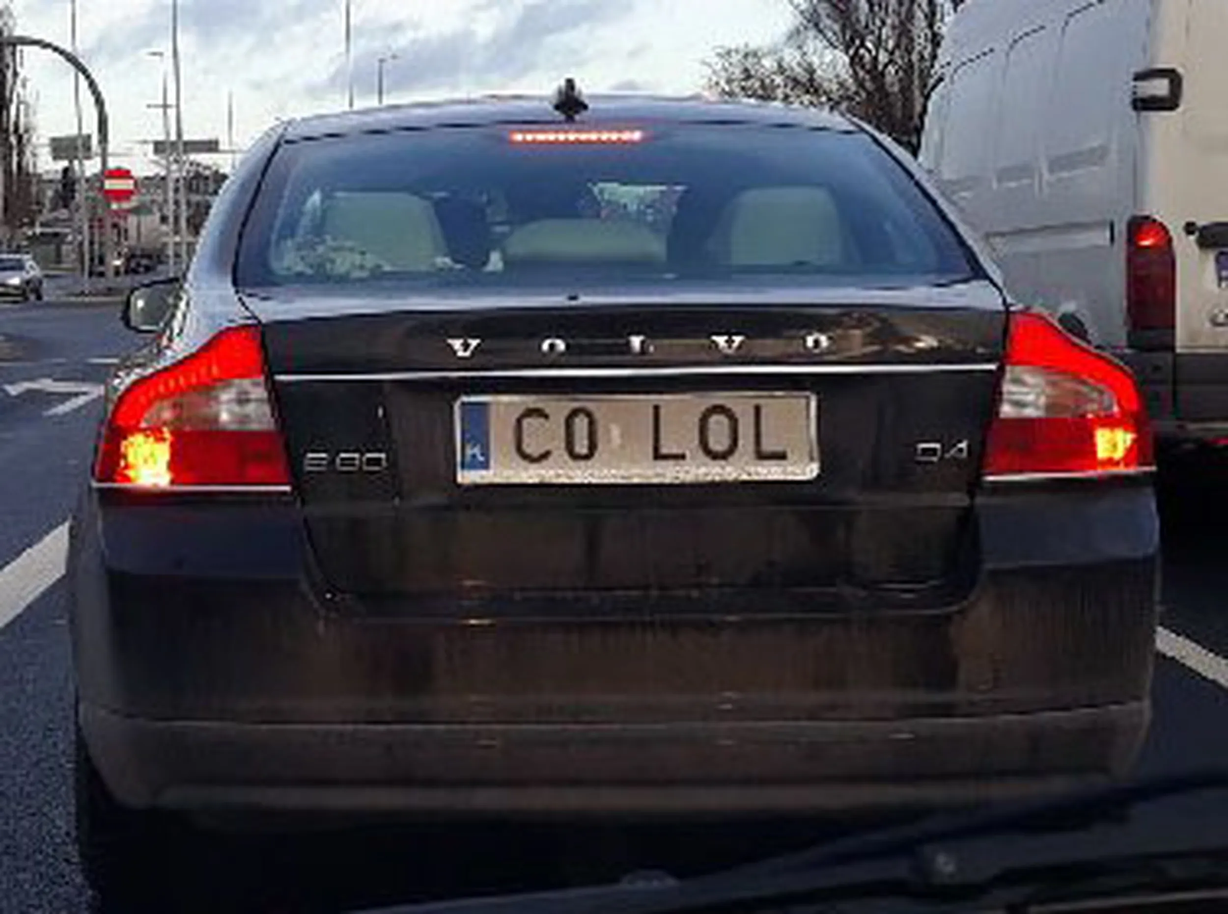 Fajny numer, blacha C0 LOL