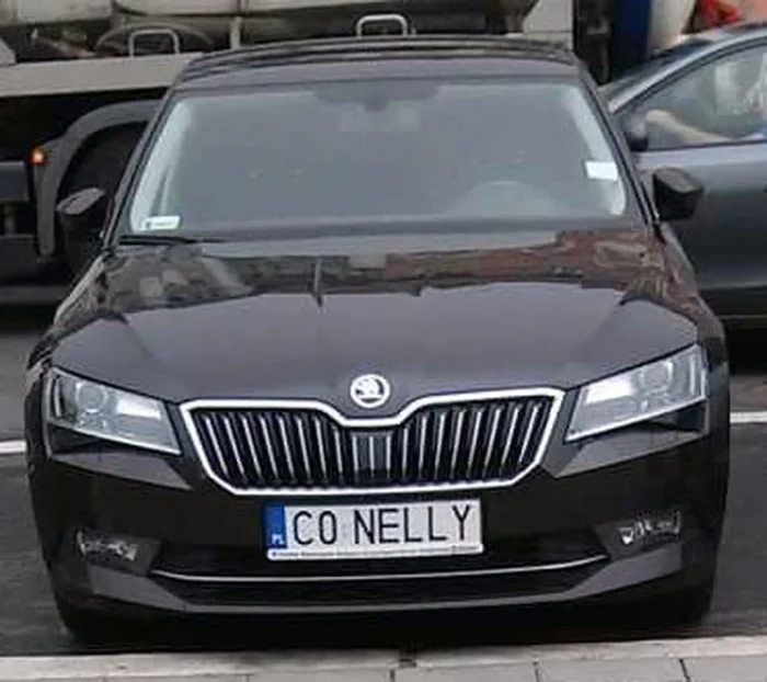 Fajny numer, blacha C0 NELLY