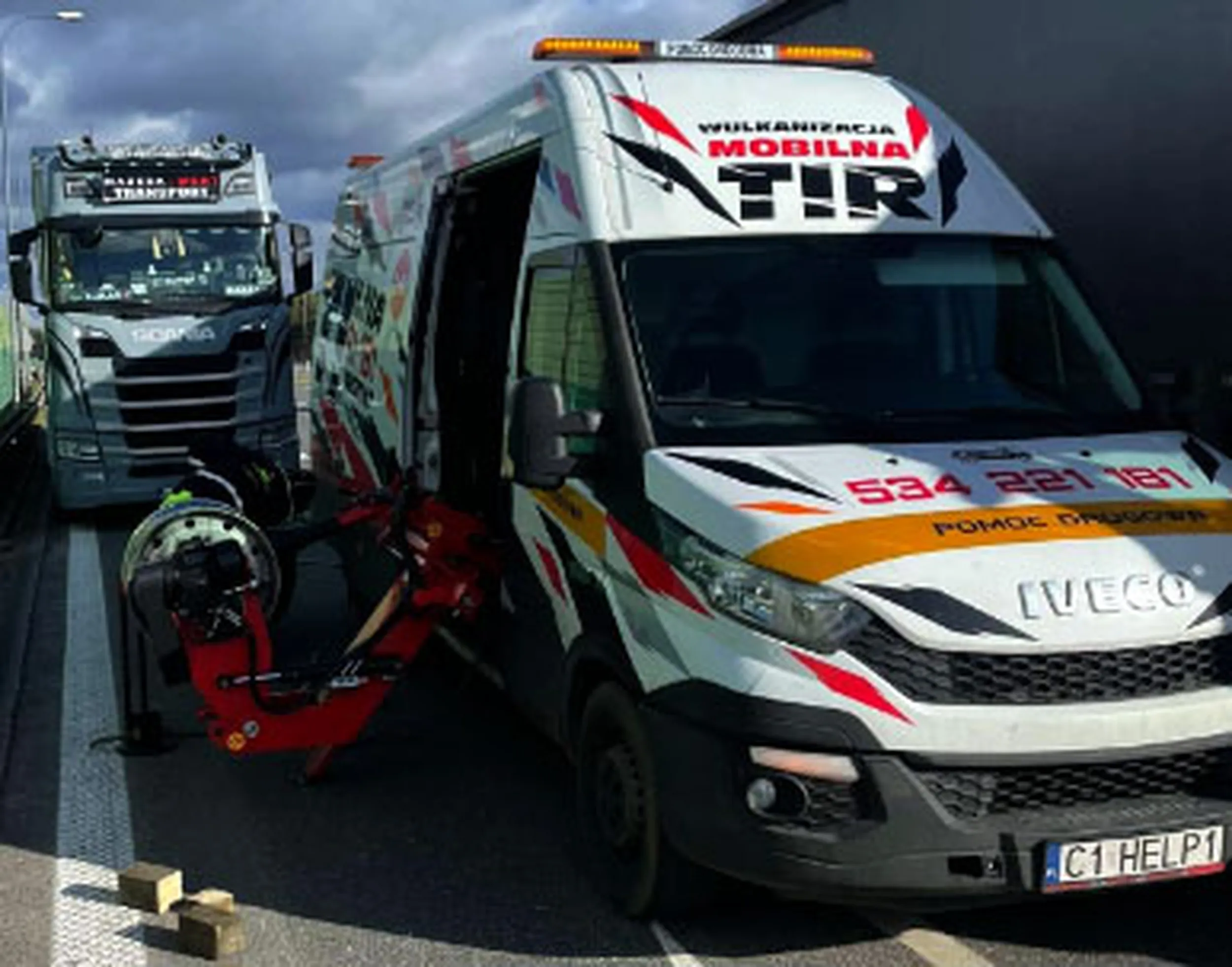 Fajny numer, blacha C1 HELP1