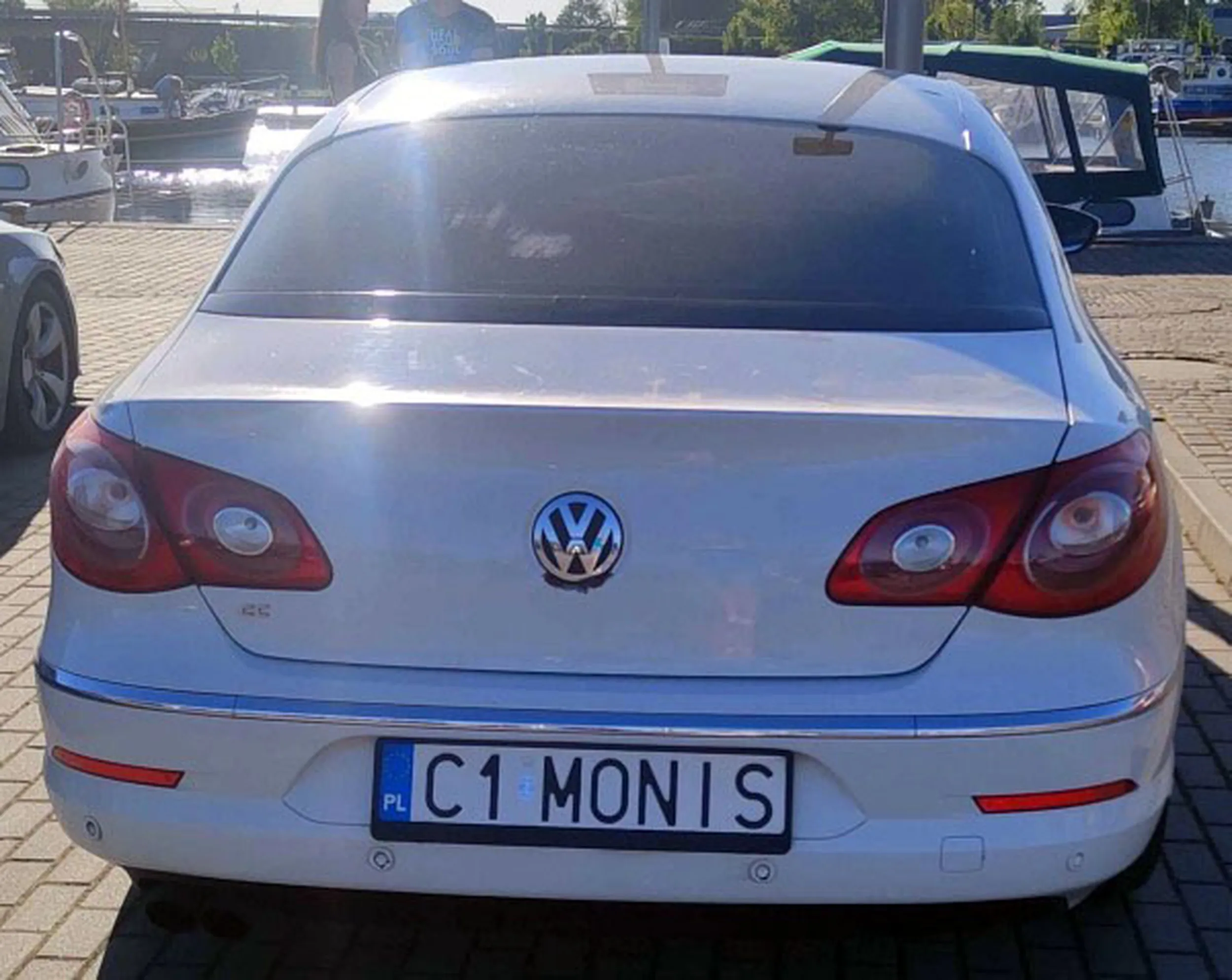 Fajny numer, blacha C1 MONIS