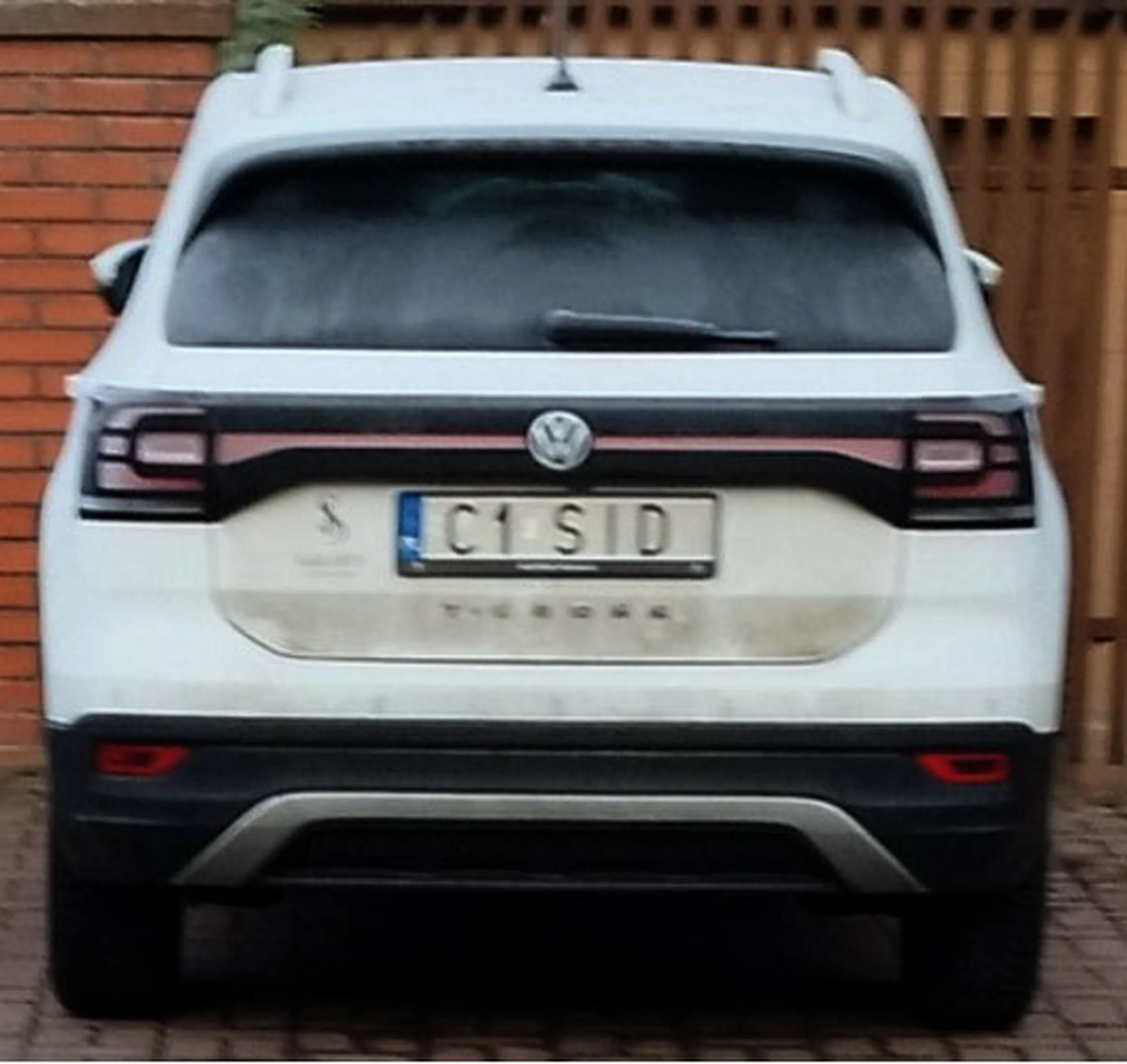 Fajny numer, blacha C1 SID