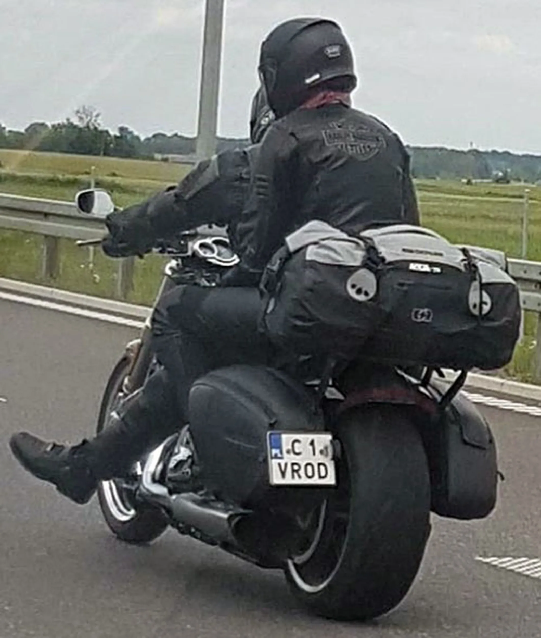 Fajny numer, blacha C1 VROD