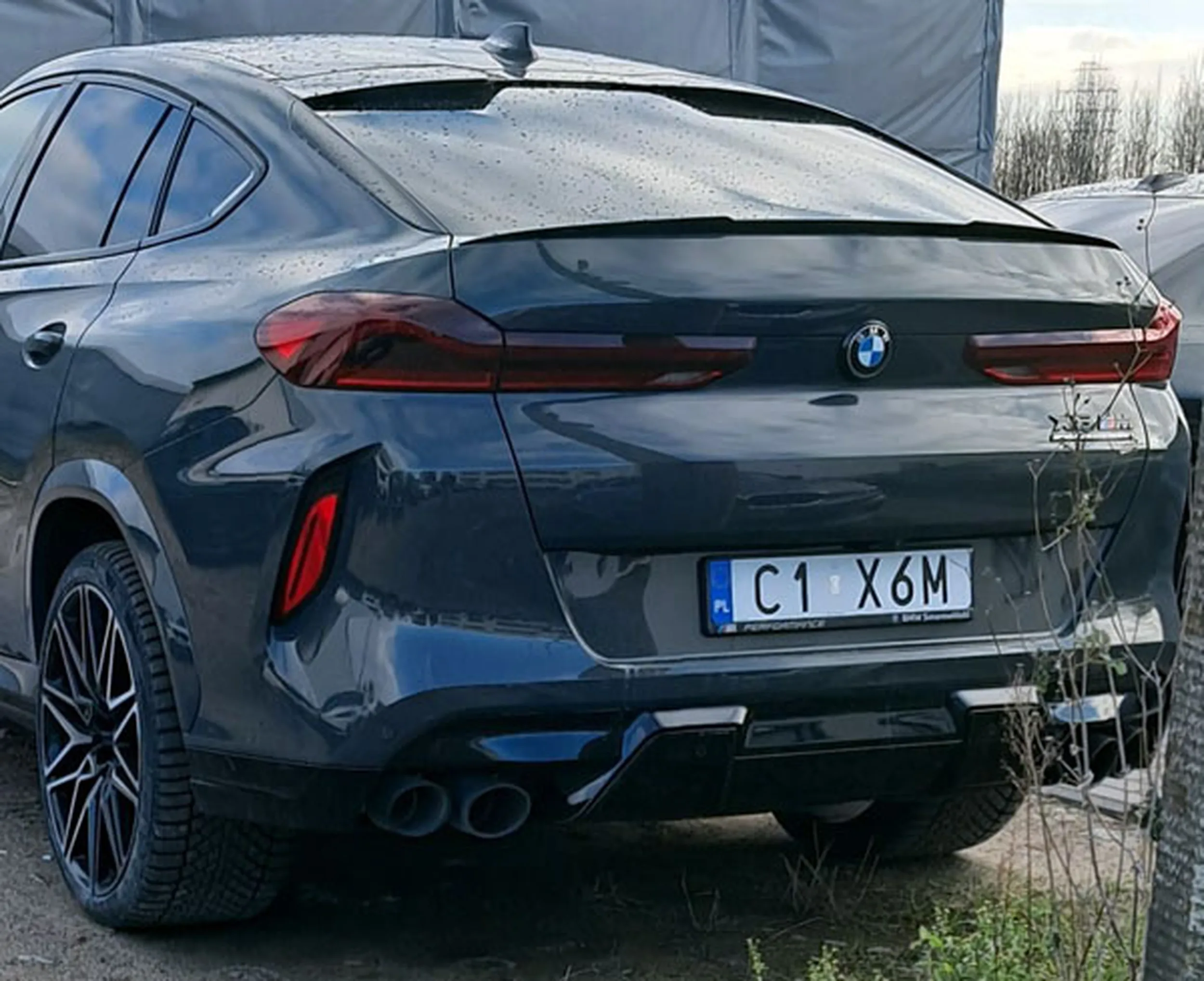 Fajny numer, blacha C1 X6M