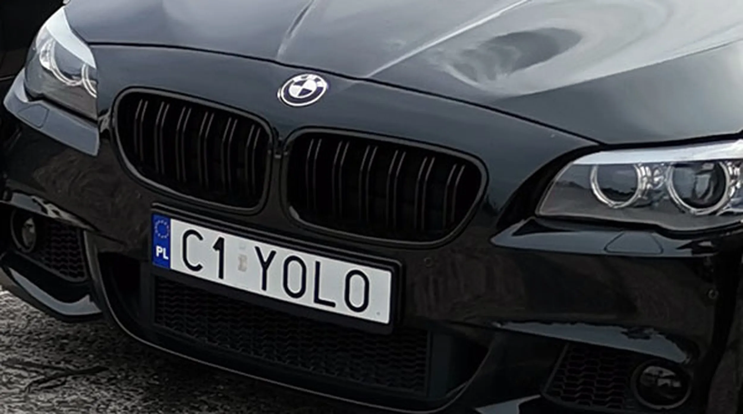 Fajny numer, blacha C1 YOLO
