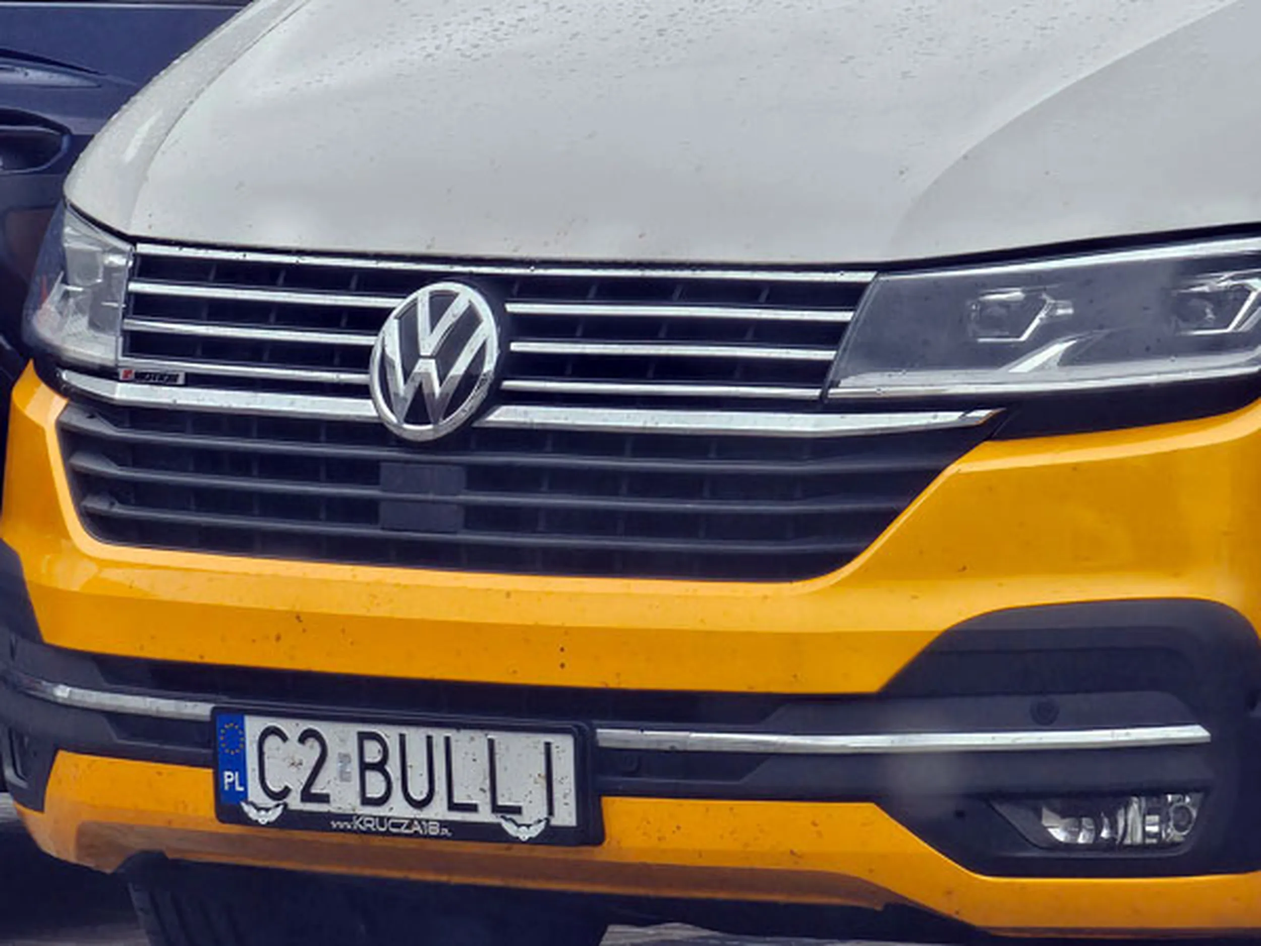 Fajny numer, blacha C2 BULLI