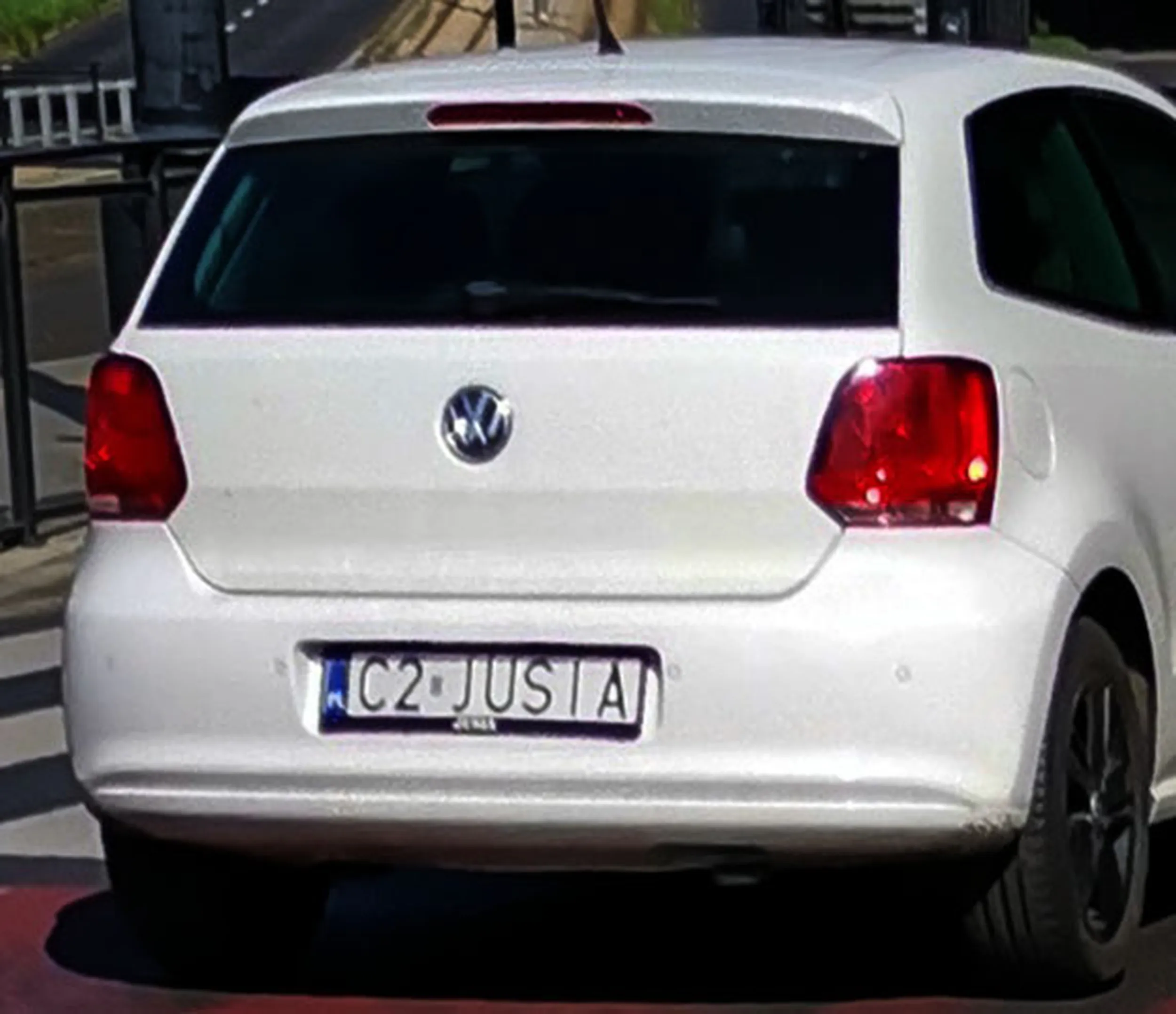 Fajny numer, blacha C2 JUSIA