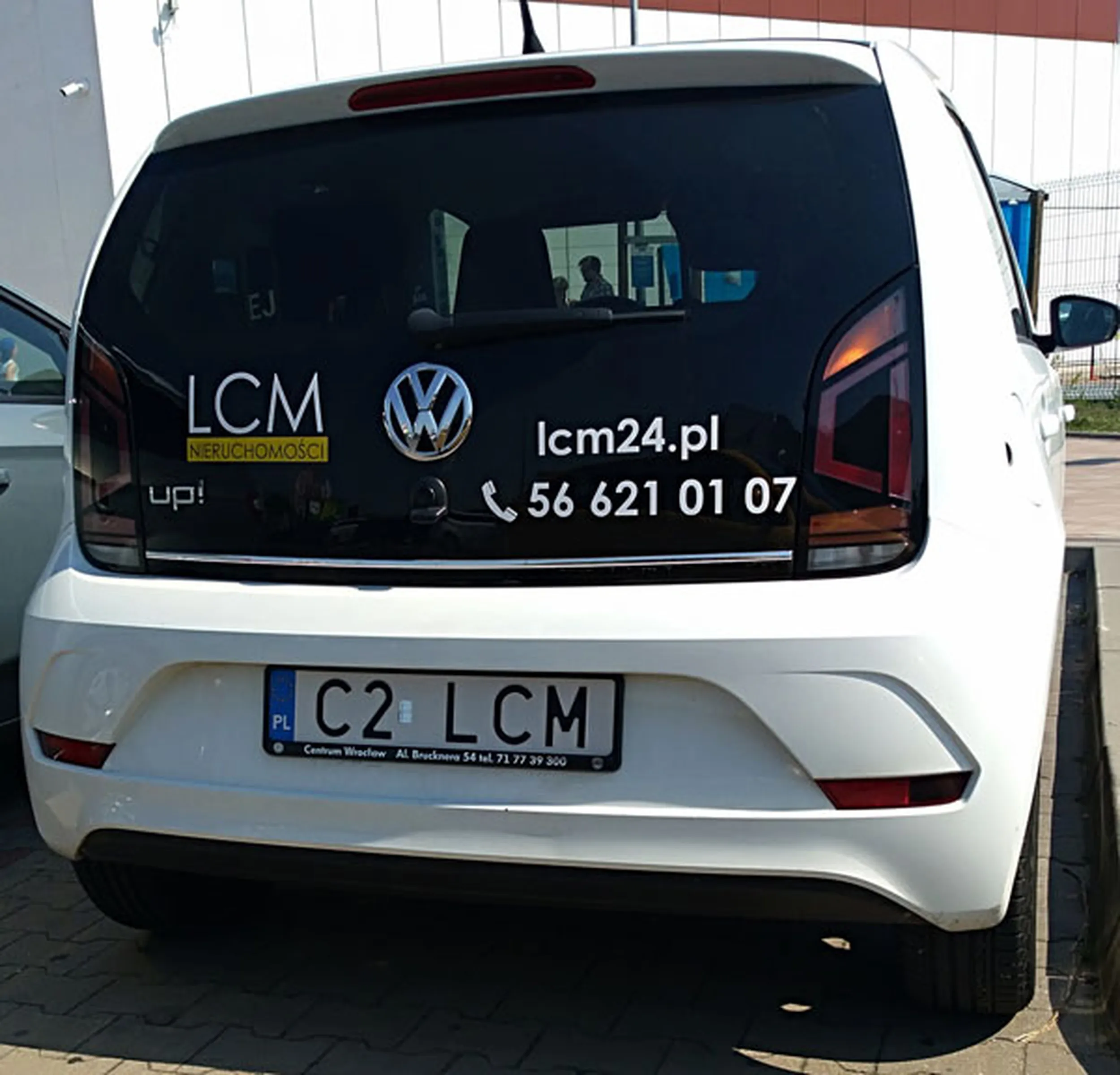 Fajny numer, blacha C2 LCM