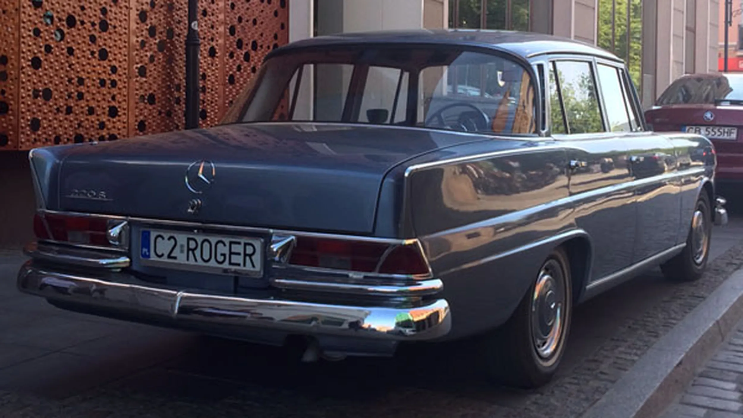 Fajny numer, blacha C2 ROGER