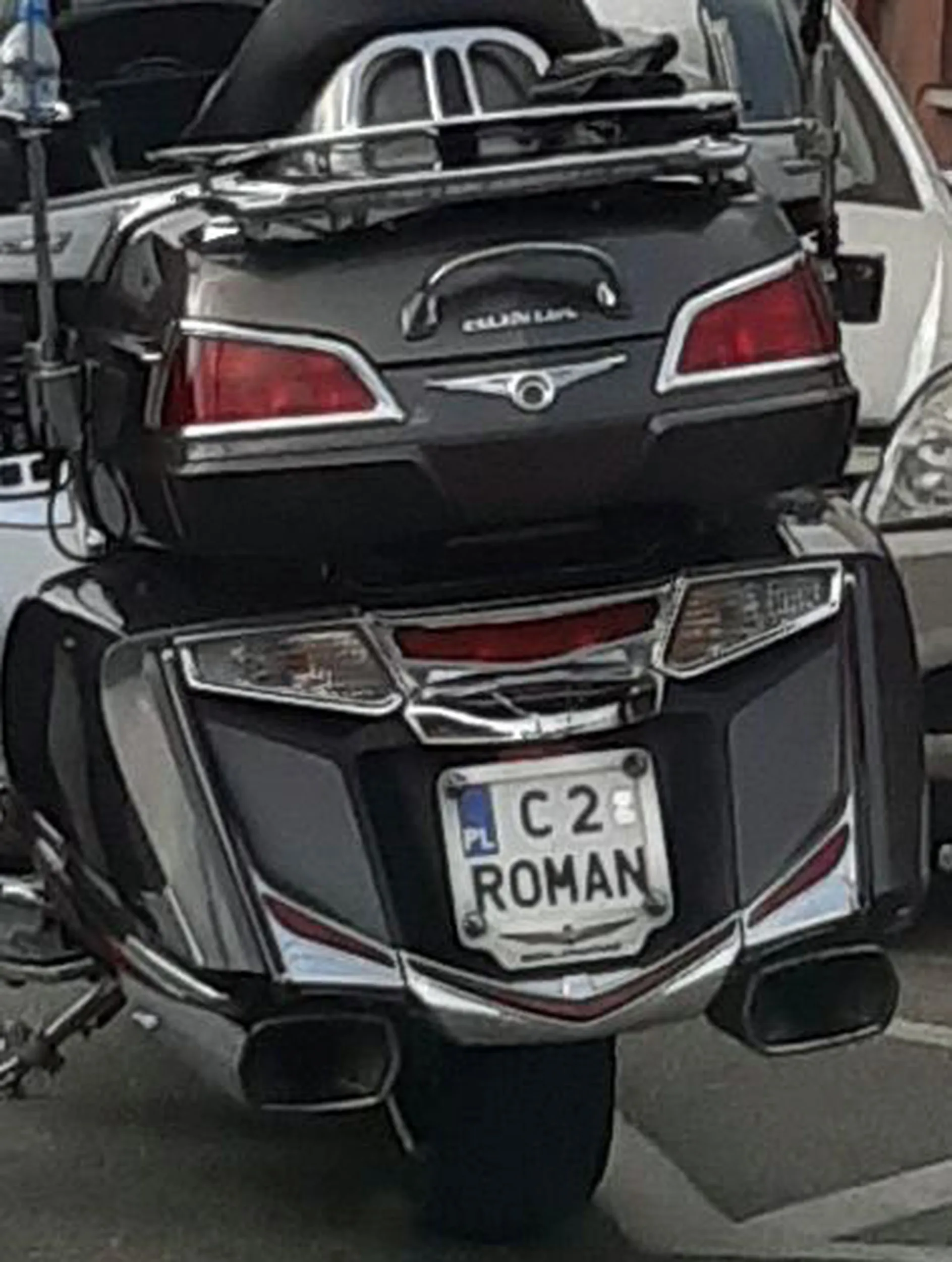Fajny numer, blacha C2 ROMAN
