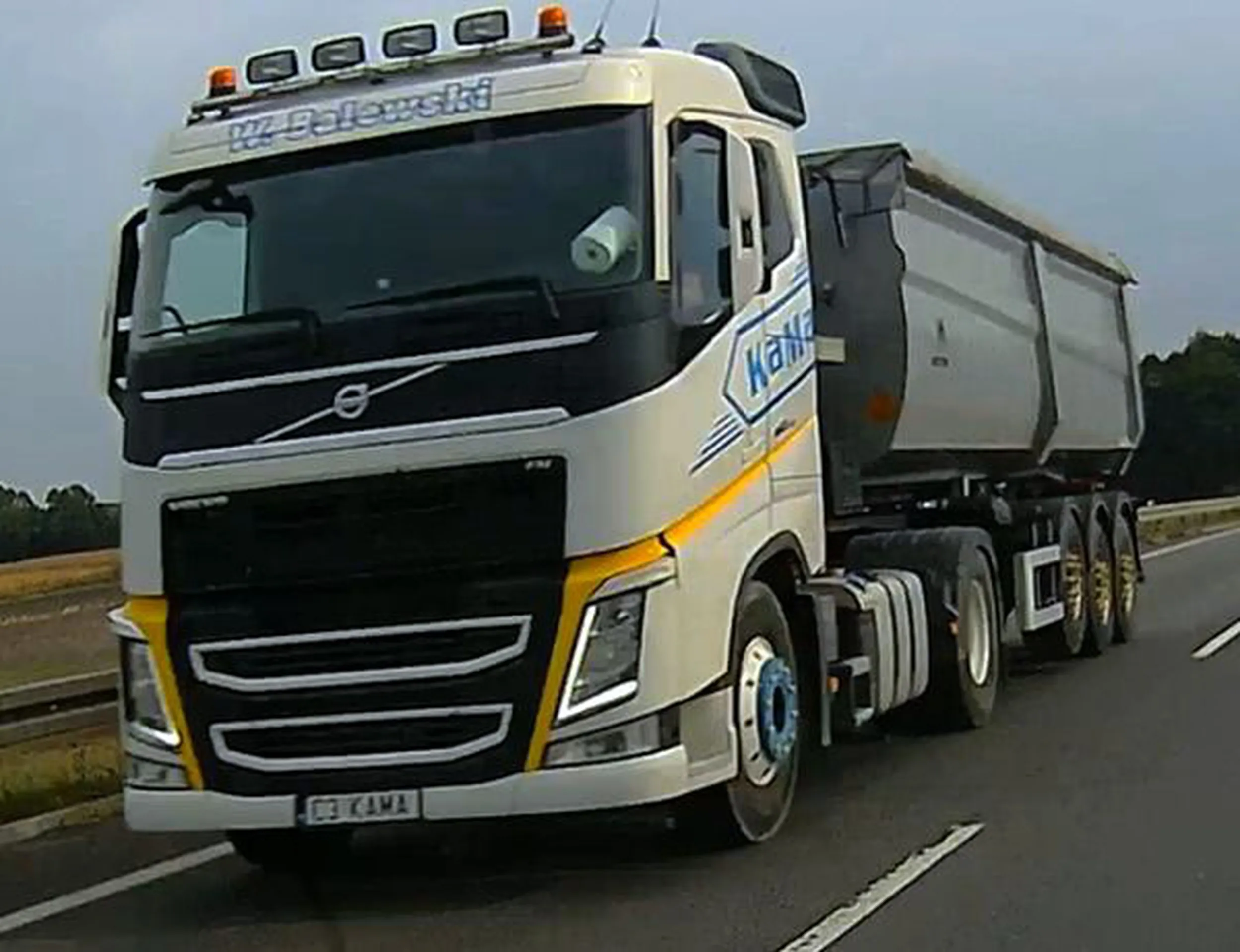 Fajny numer, blacha C3 KAMA