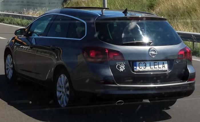 Fajny numer, blacha C3 LELA