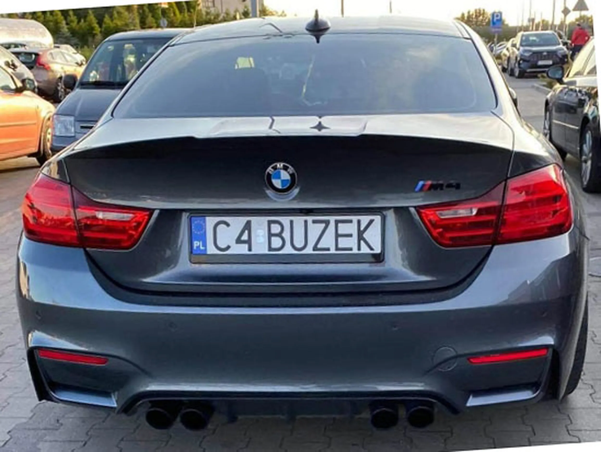 Fajny numer, blacha C4 BUZEK