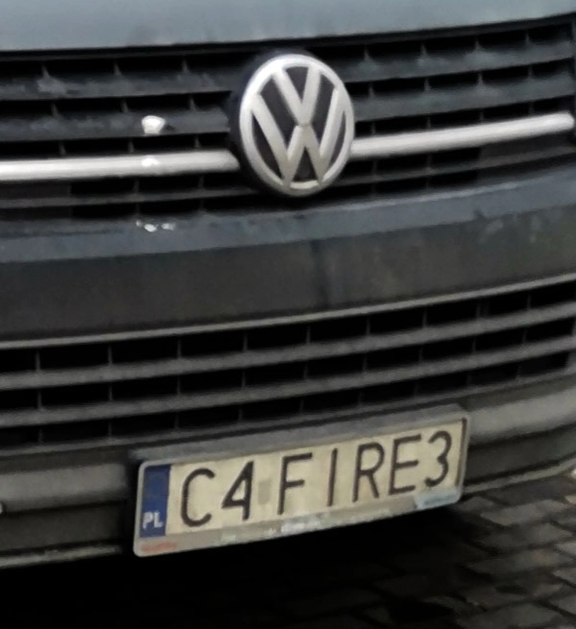 Fajny numer, blacha C4 FIRE3