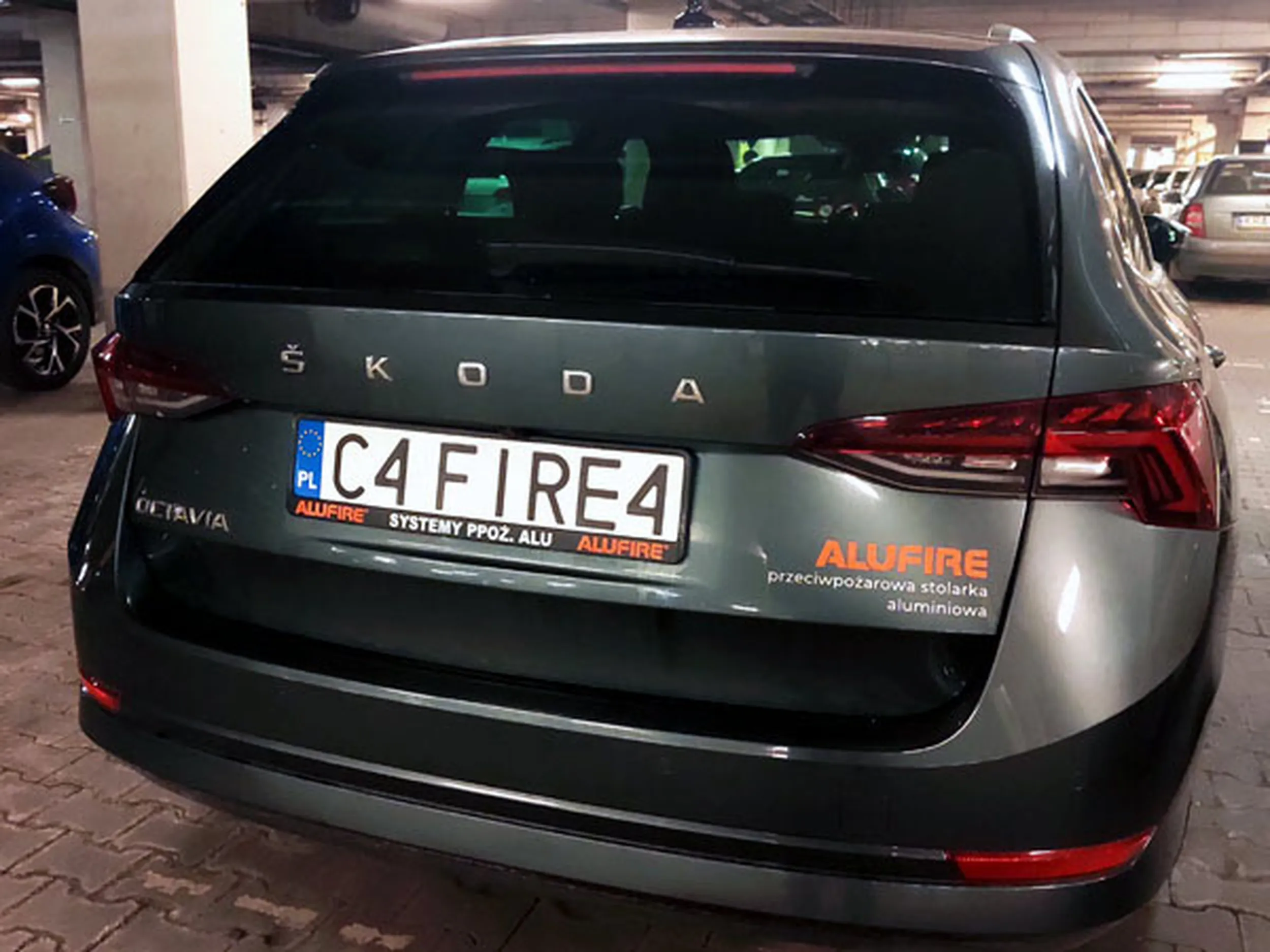 Fajny numer, blacha C4 FIRE4