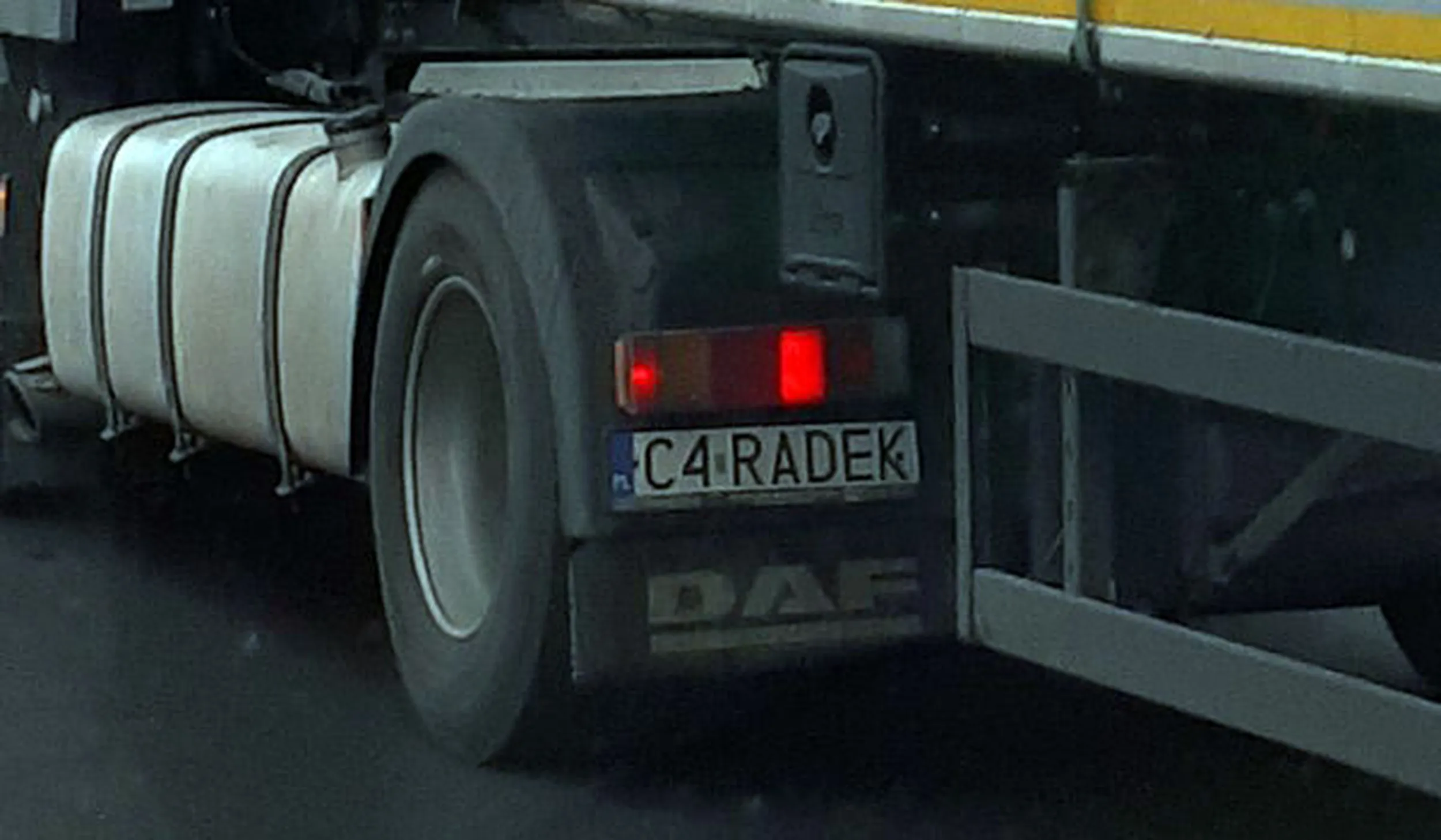 Fajny numer, blacha C4 RADEK