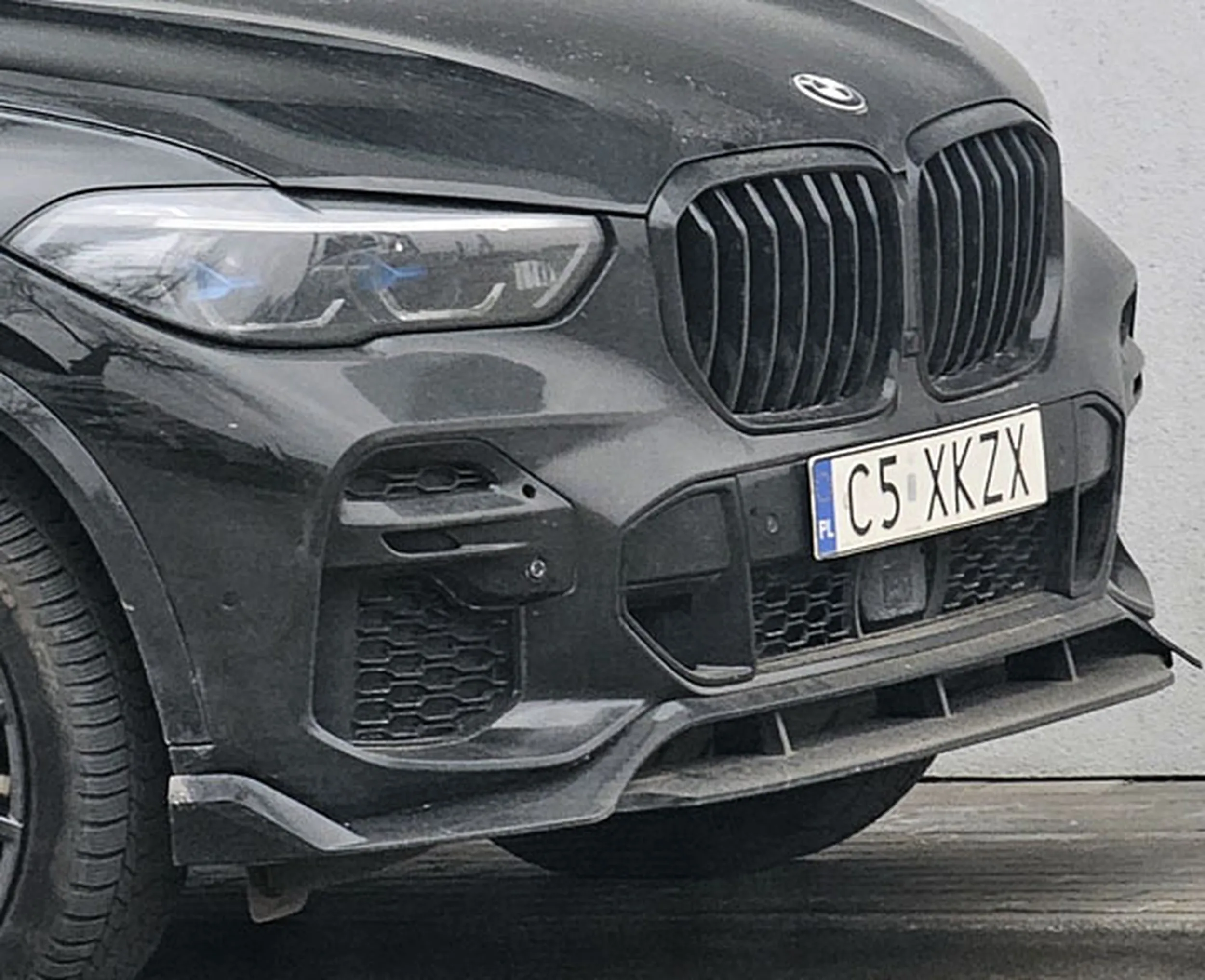 Fajny numer, blacha C5 XKZX