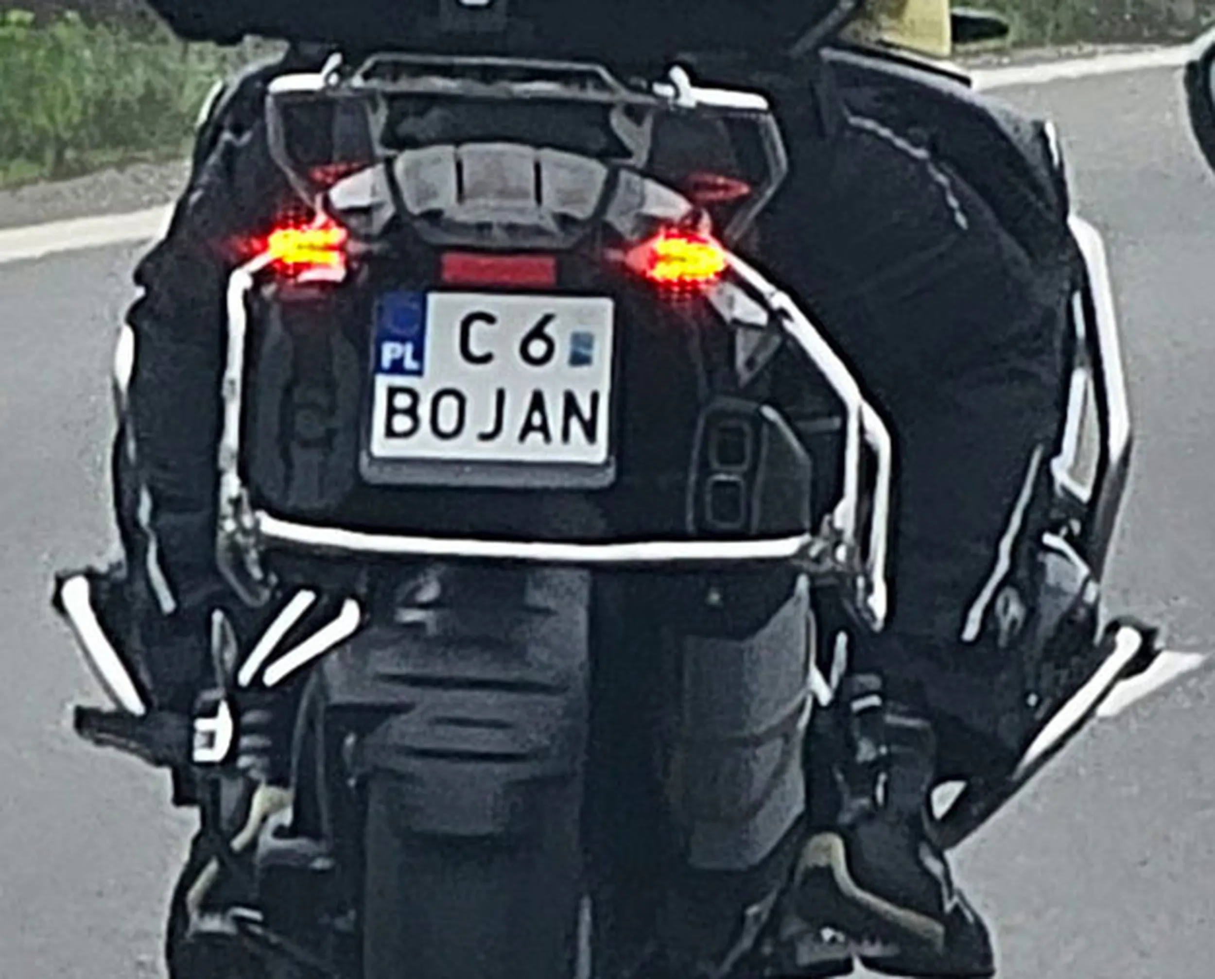 Fajny numer, blacha C6 BOJAN