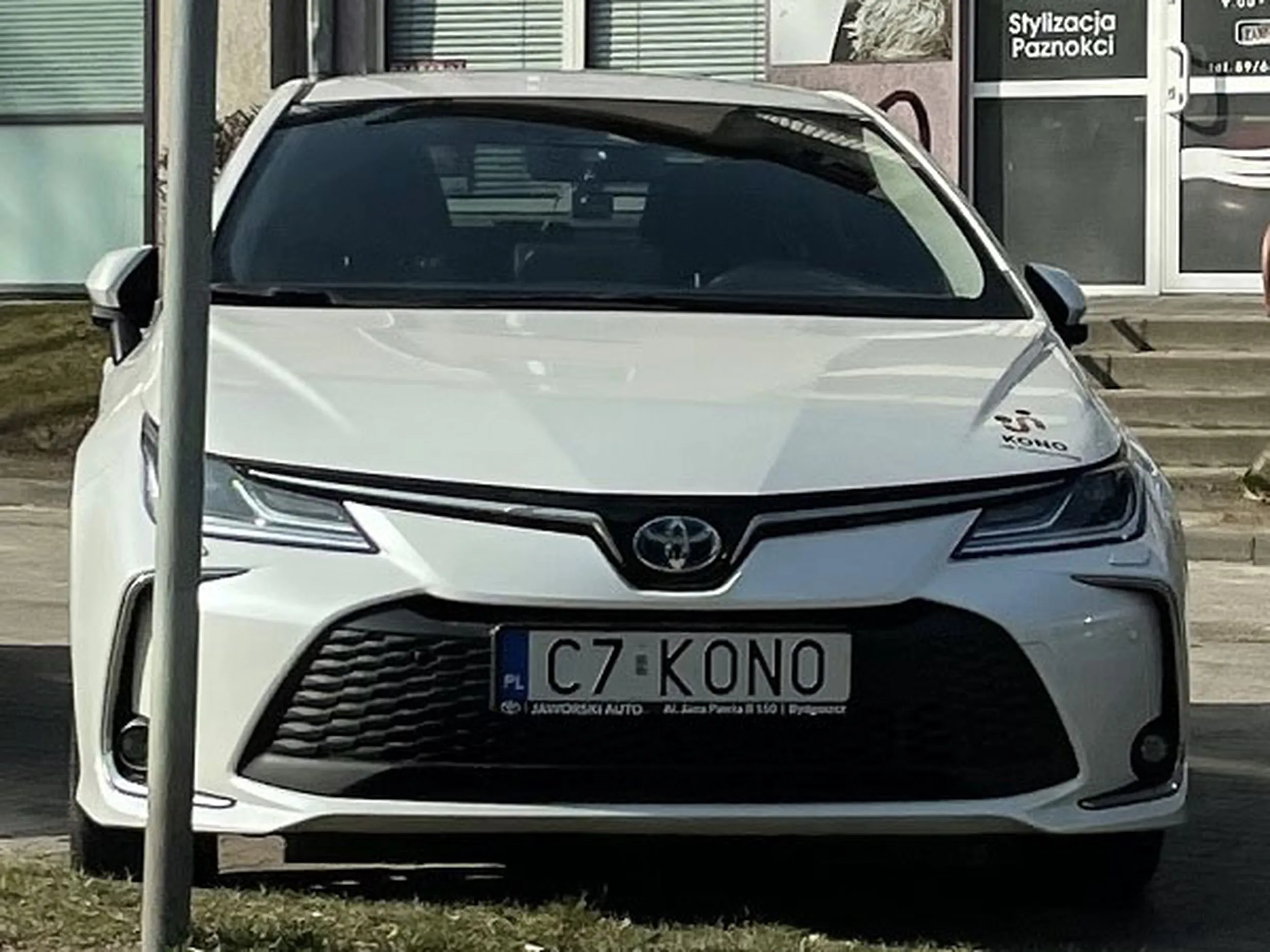 Fajny numer, blacha C7 KONO