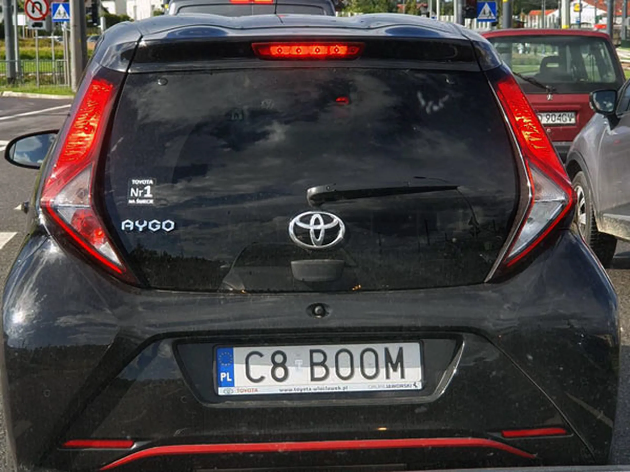 Fajny numer, blacha C8 BOOM