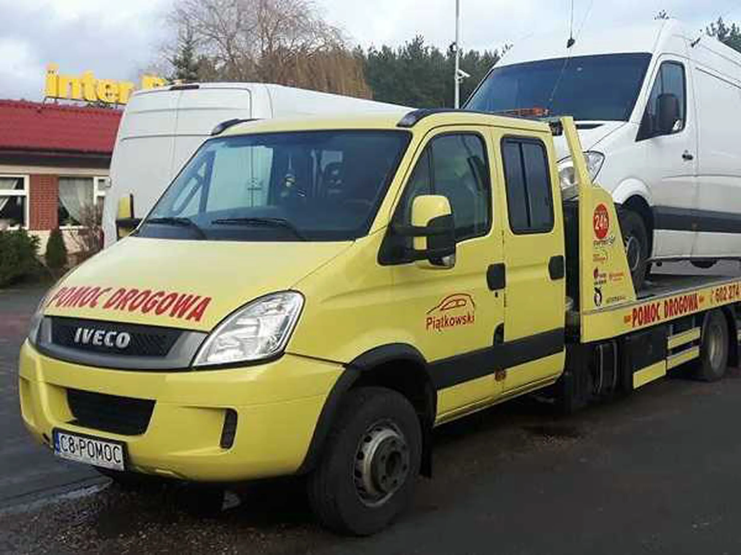 Fajny numer, blacha C8 POMOC