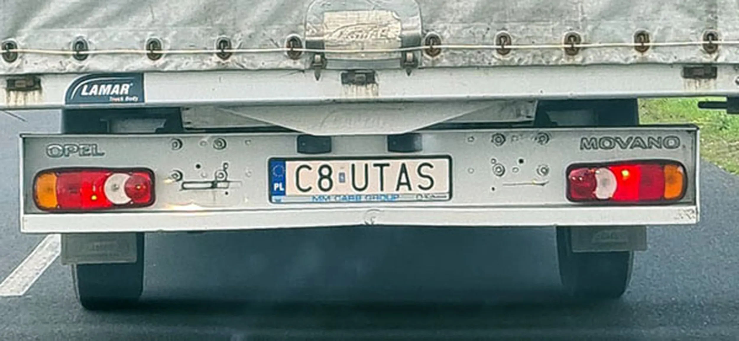 Fajny numer, blacha C8 UTAS