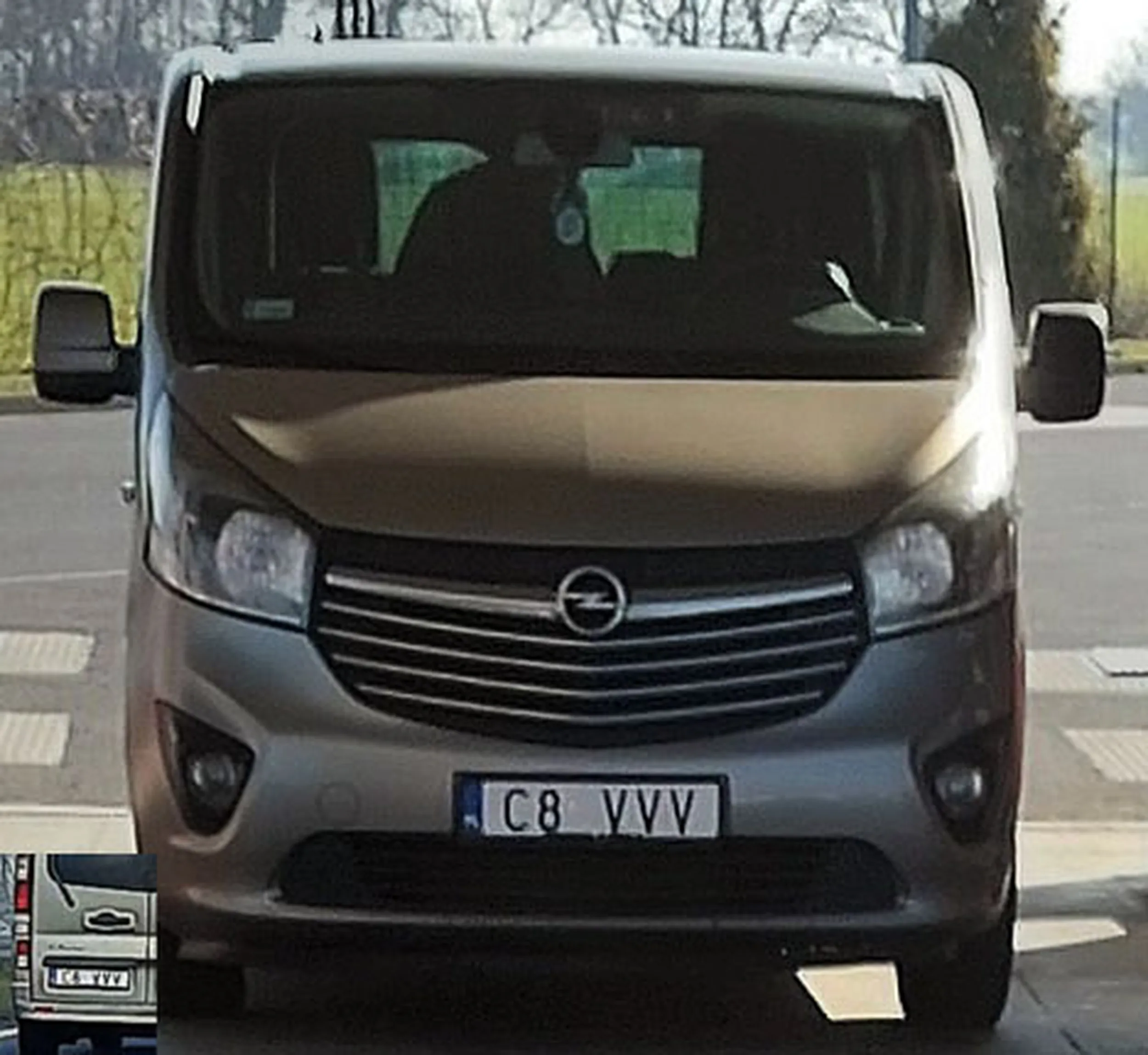 Fajny numer, blacha C8 VVV