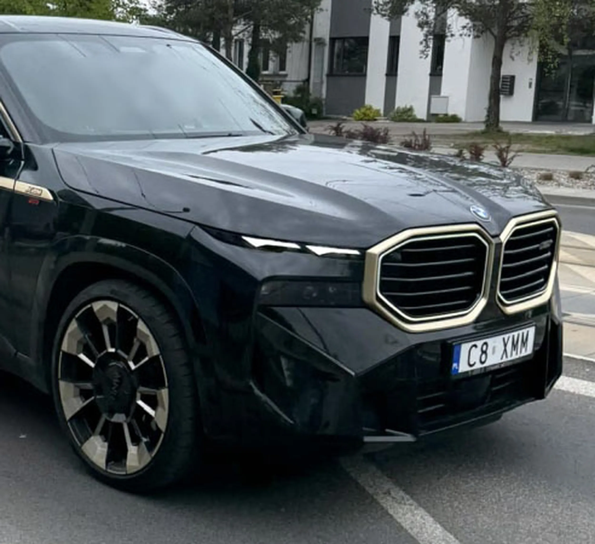 Fajny numer, blacha C8 XMM